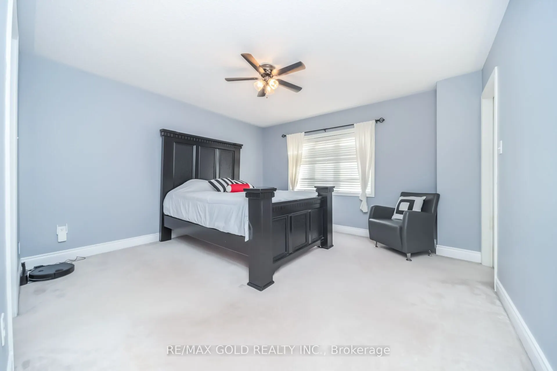 15 Newark Way
