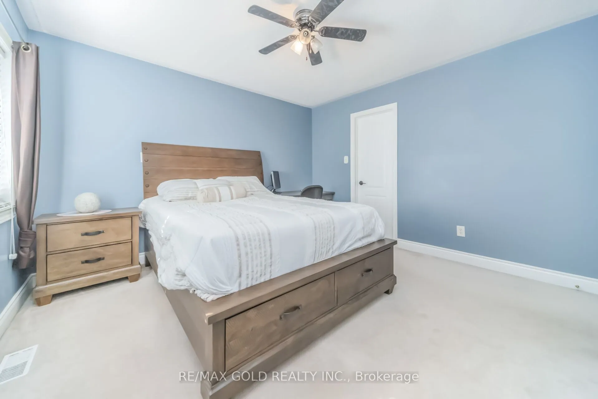 15 Newark Way