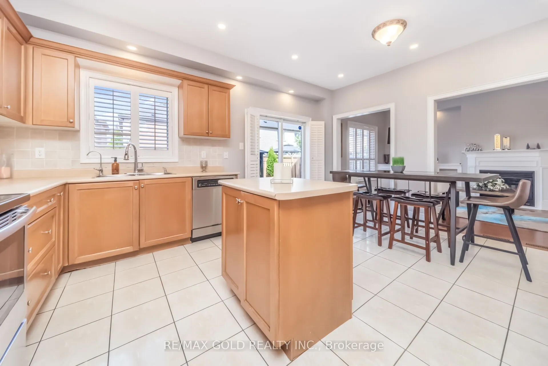 15 Newark Way