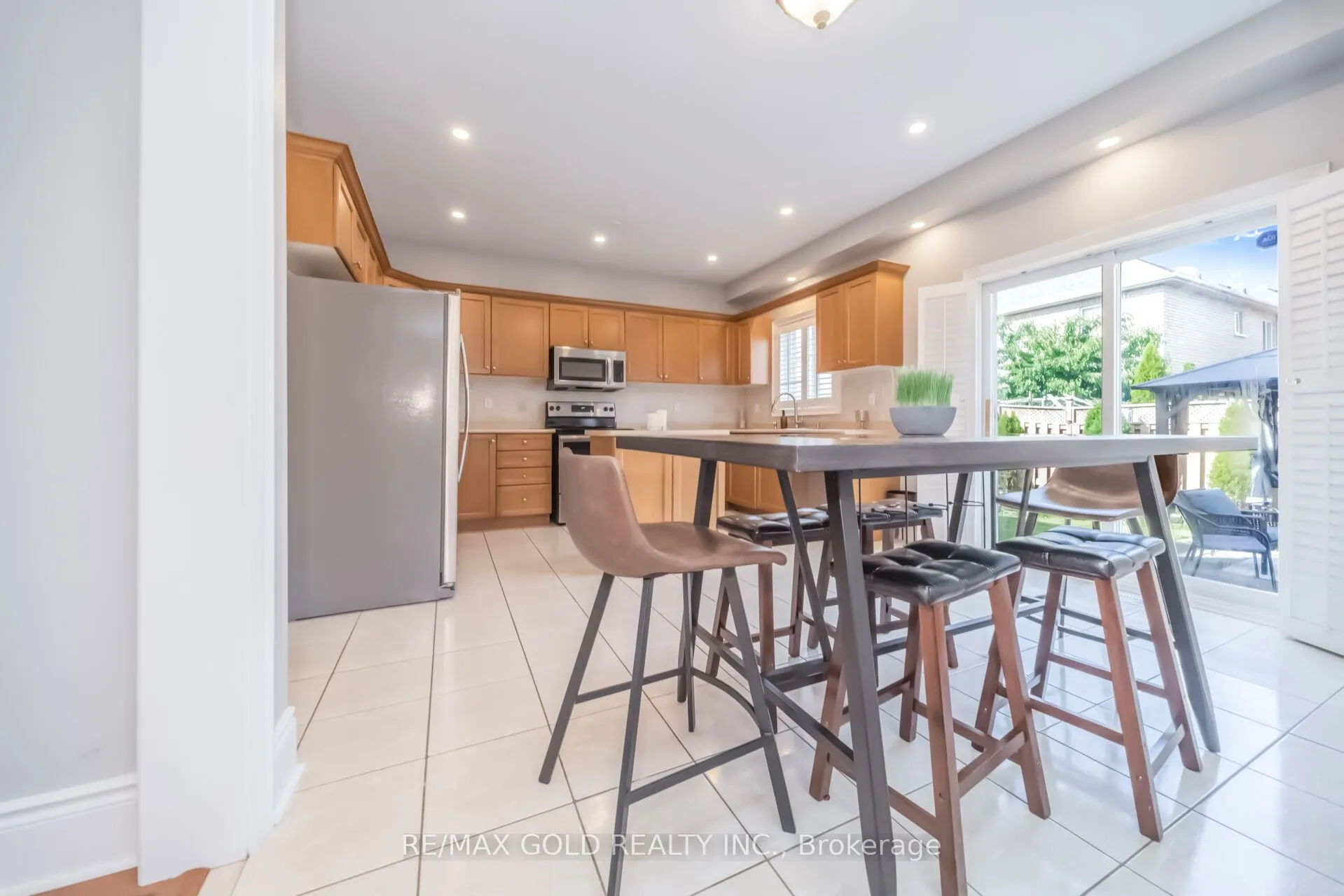 15 Newark Way
