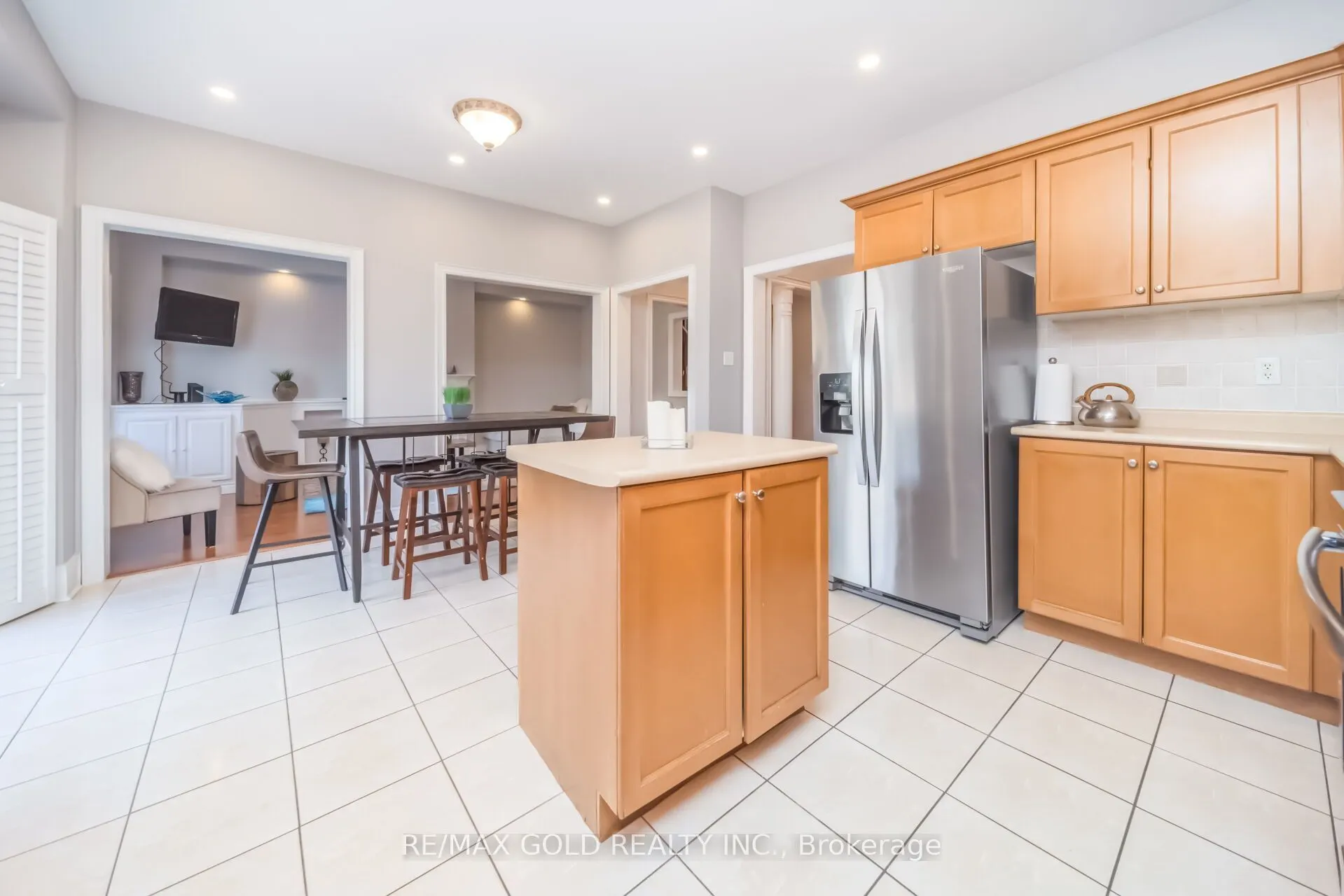 15 Newark Way