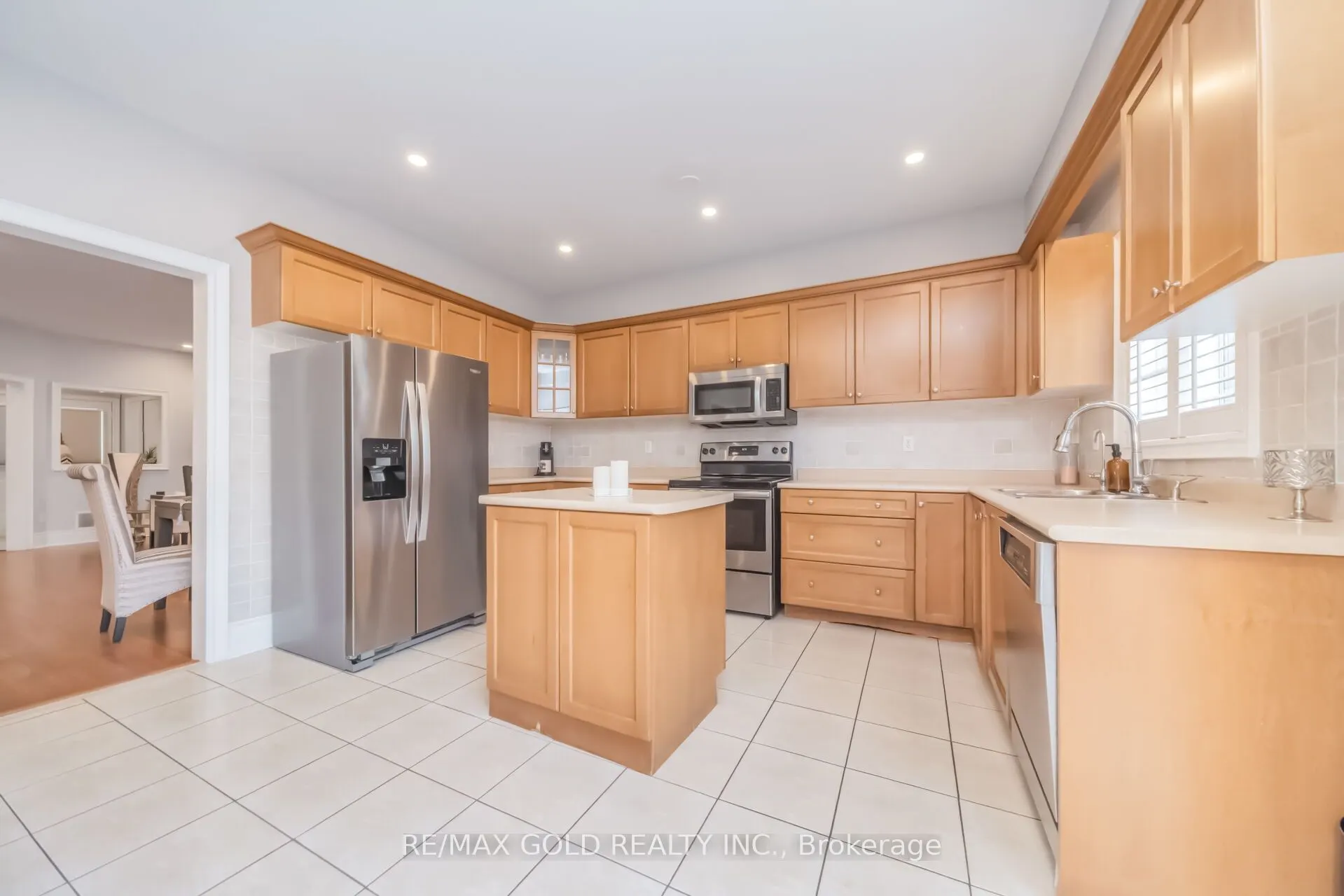15 Newark Way