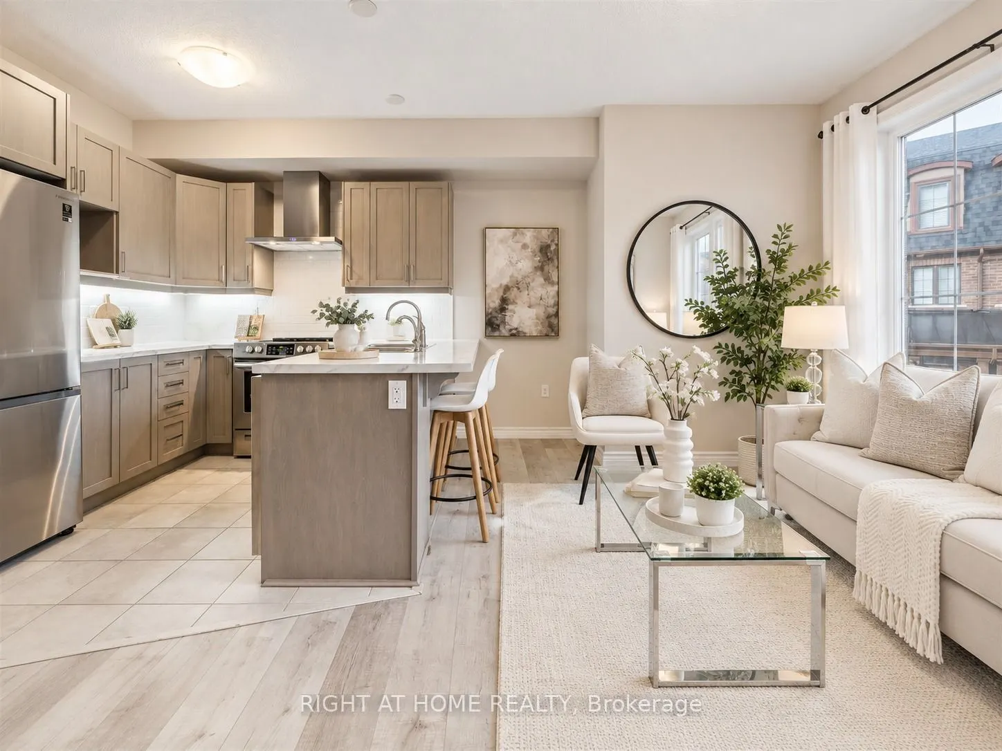 445 Ontario Street S #93