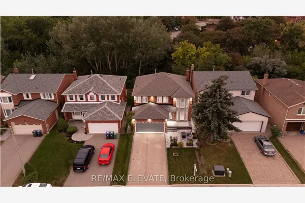 4242 Petersburg Crescent