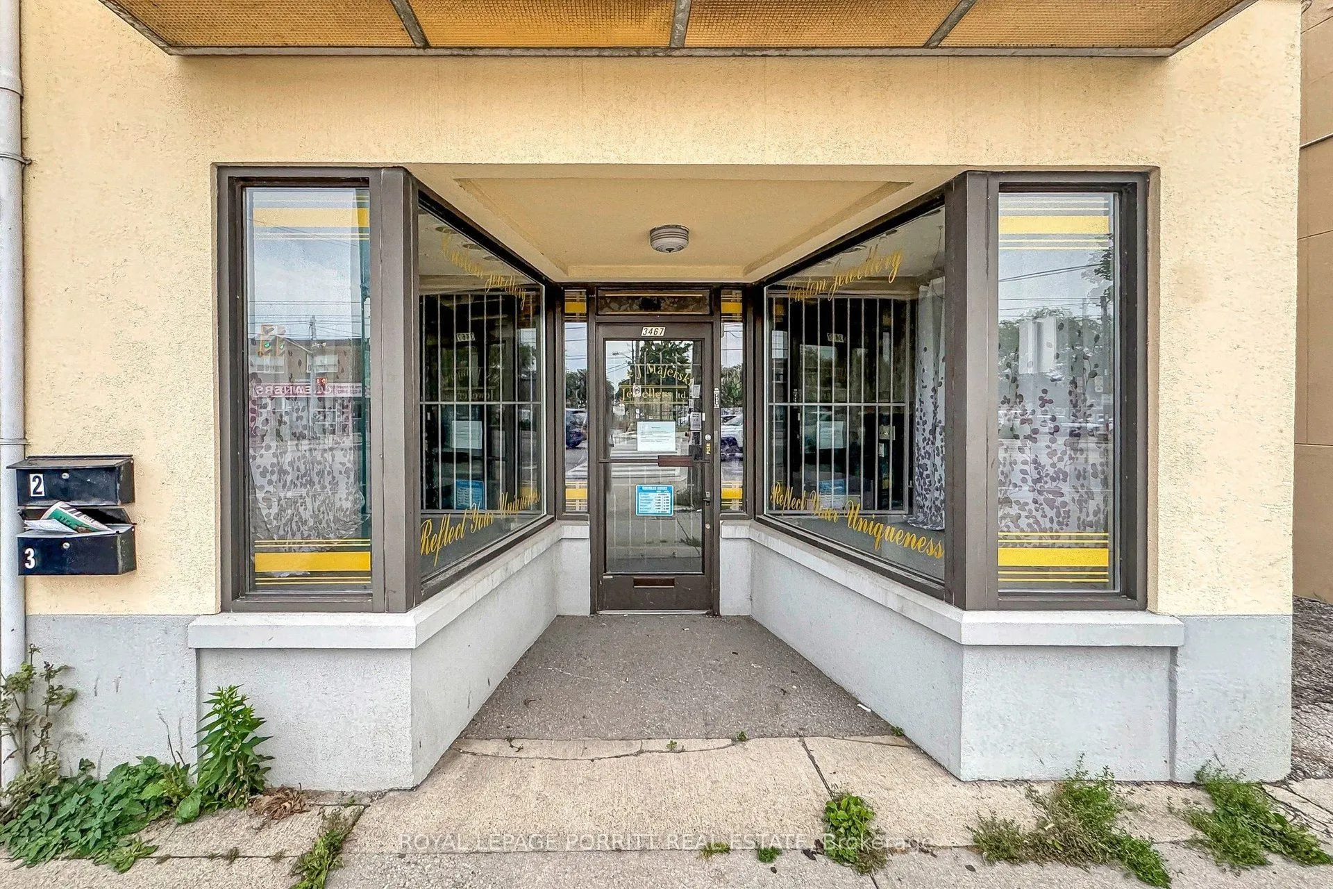 3467 Lake Shore Boulevard W