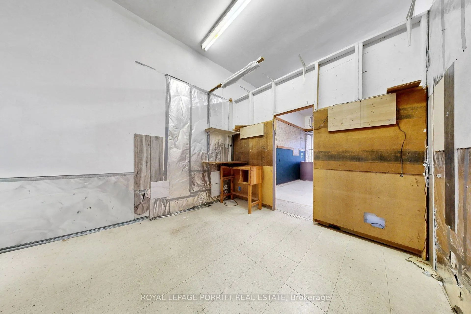 3467 Lake Shore Boulevard W