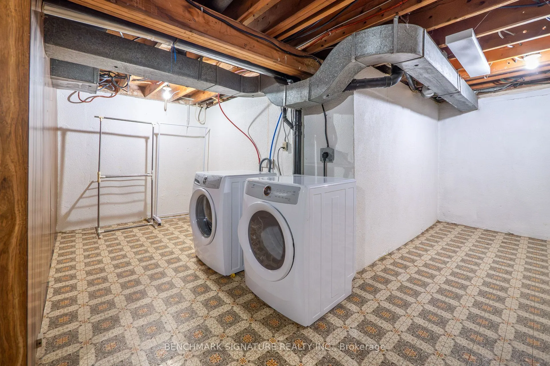 5292 Pinedale Avenue #11