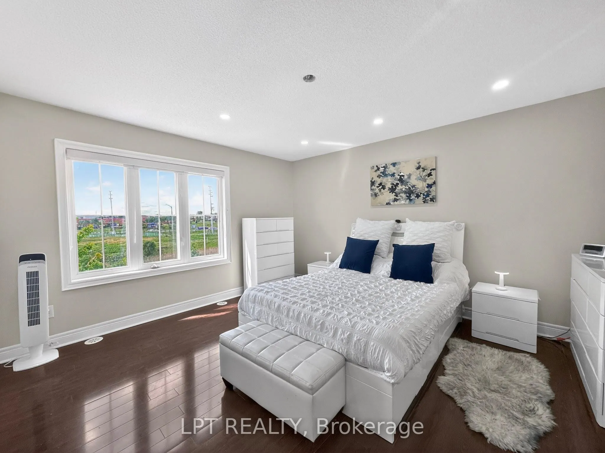 44 Cedar Lake Crescent #22