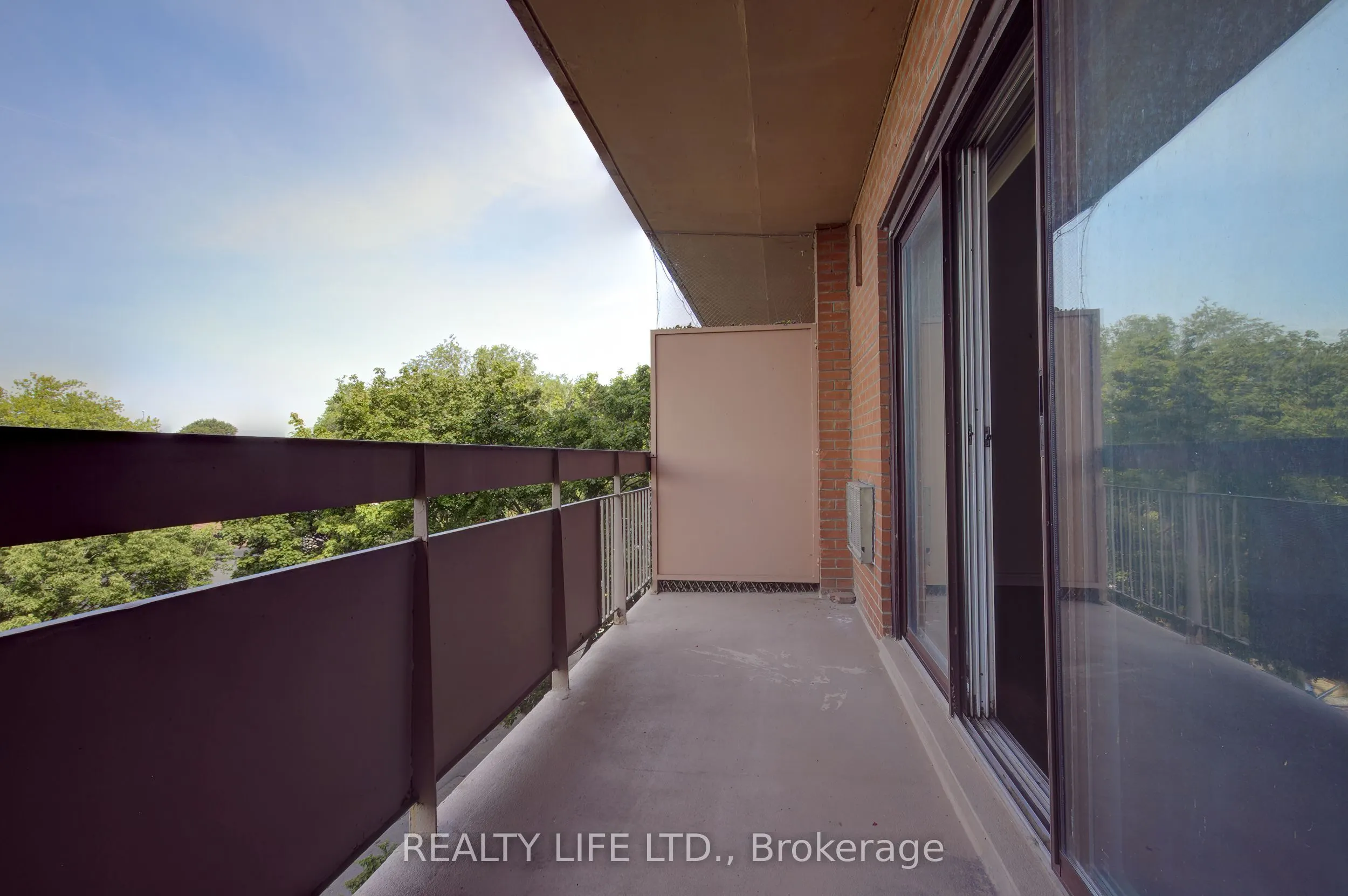 41 Lake Shore Drive #502