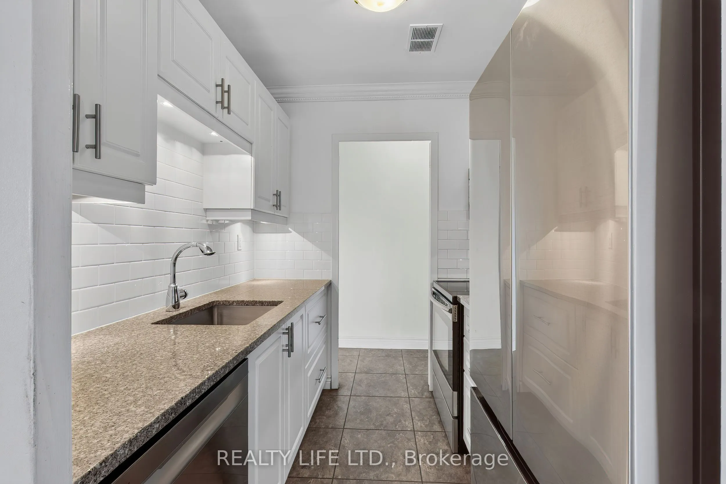 41 Lake Shore Drive #502