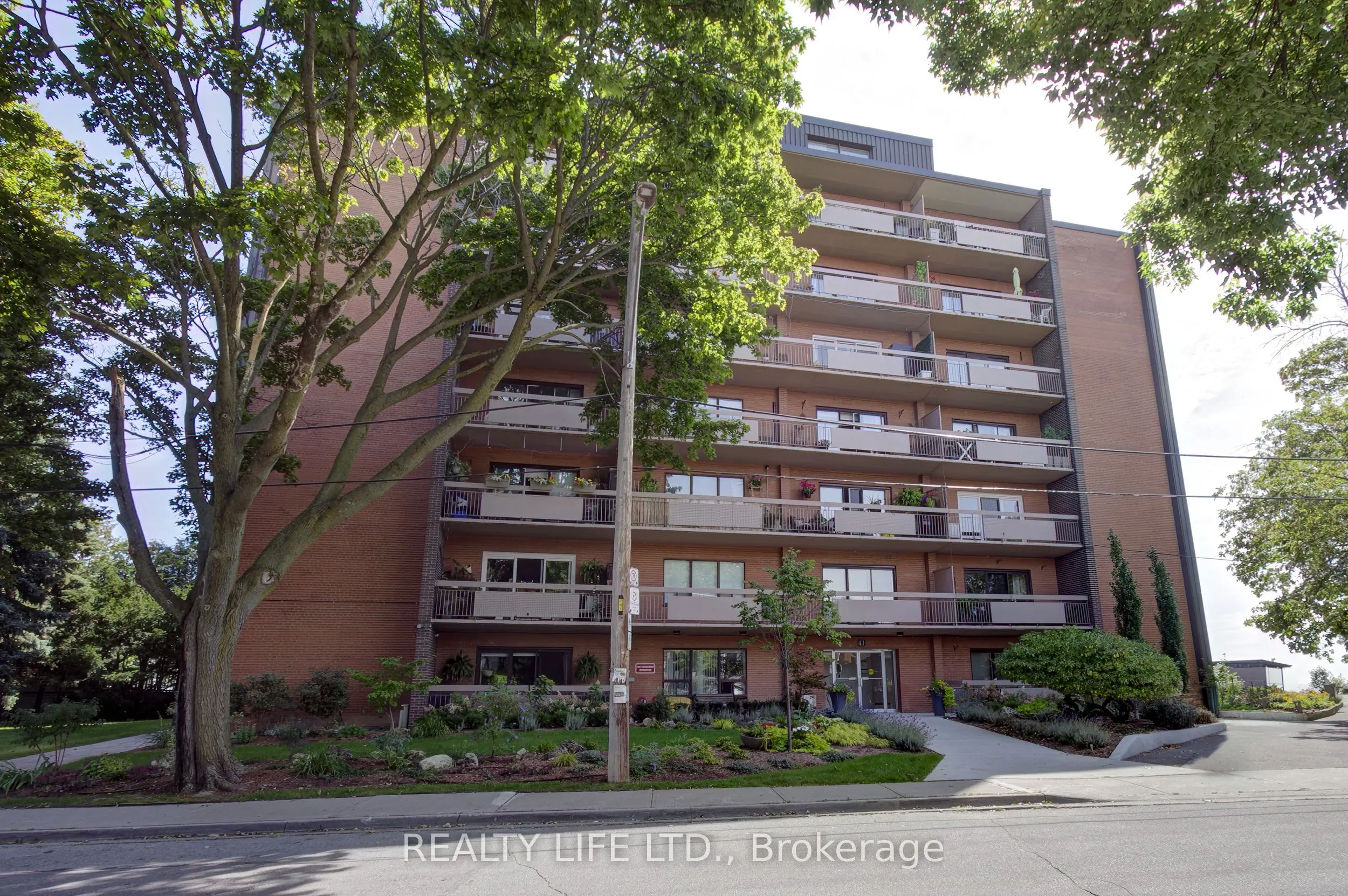 41 Lake Shore Drive #502