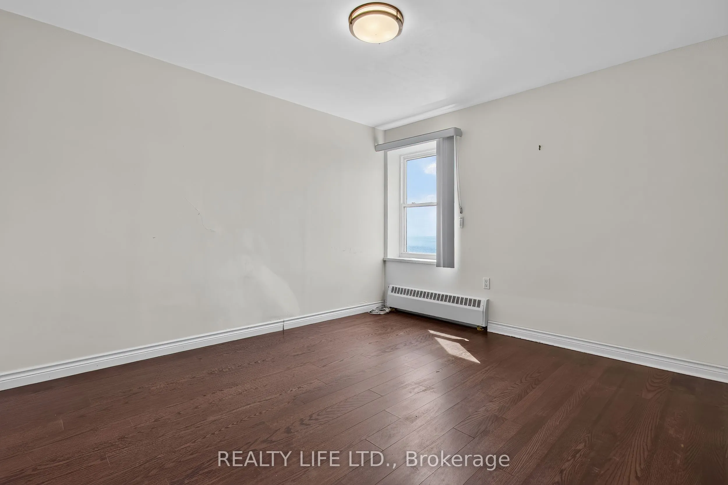 41 Lake Shore Drive #502