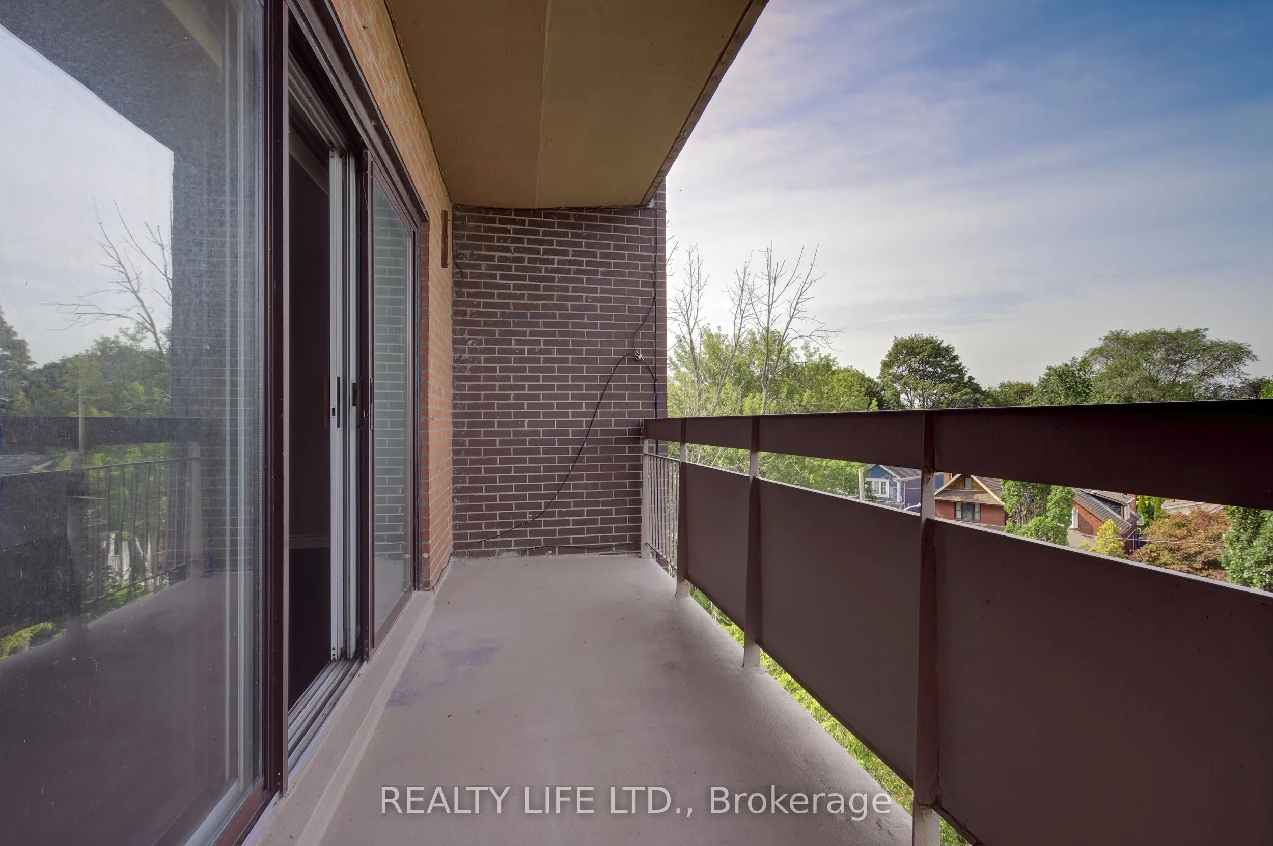 41 Lake Shore Drive #502