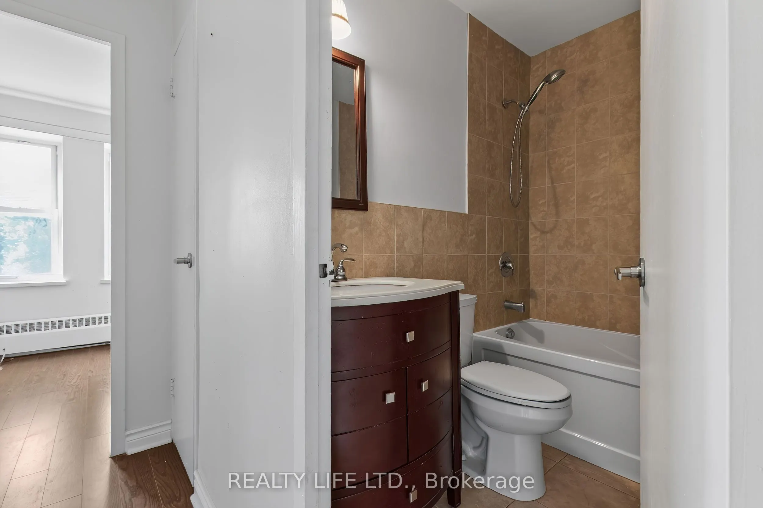 41 Lake Shore Drive #502