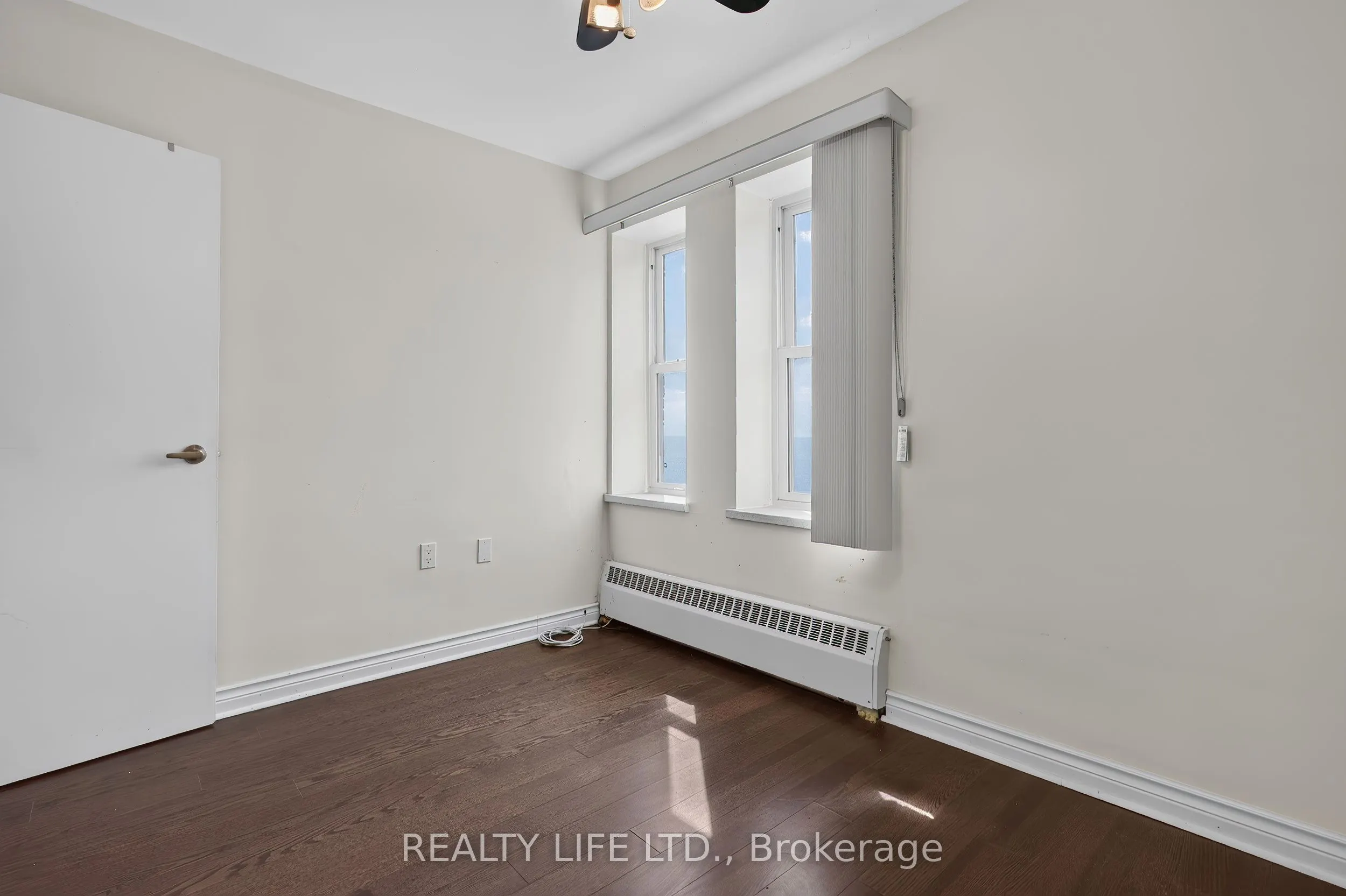 41 Lake Shore Drive #502
