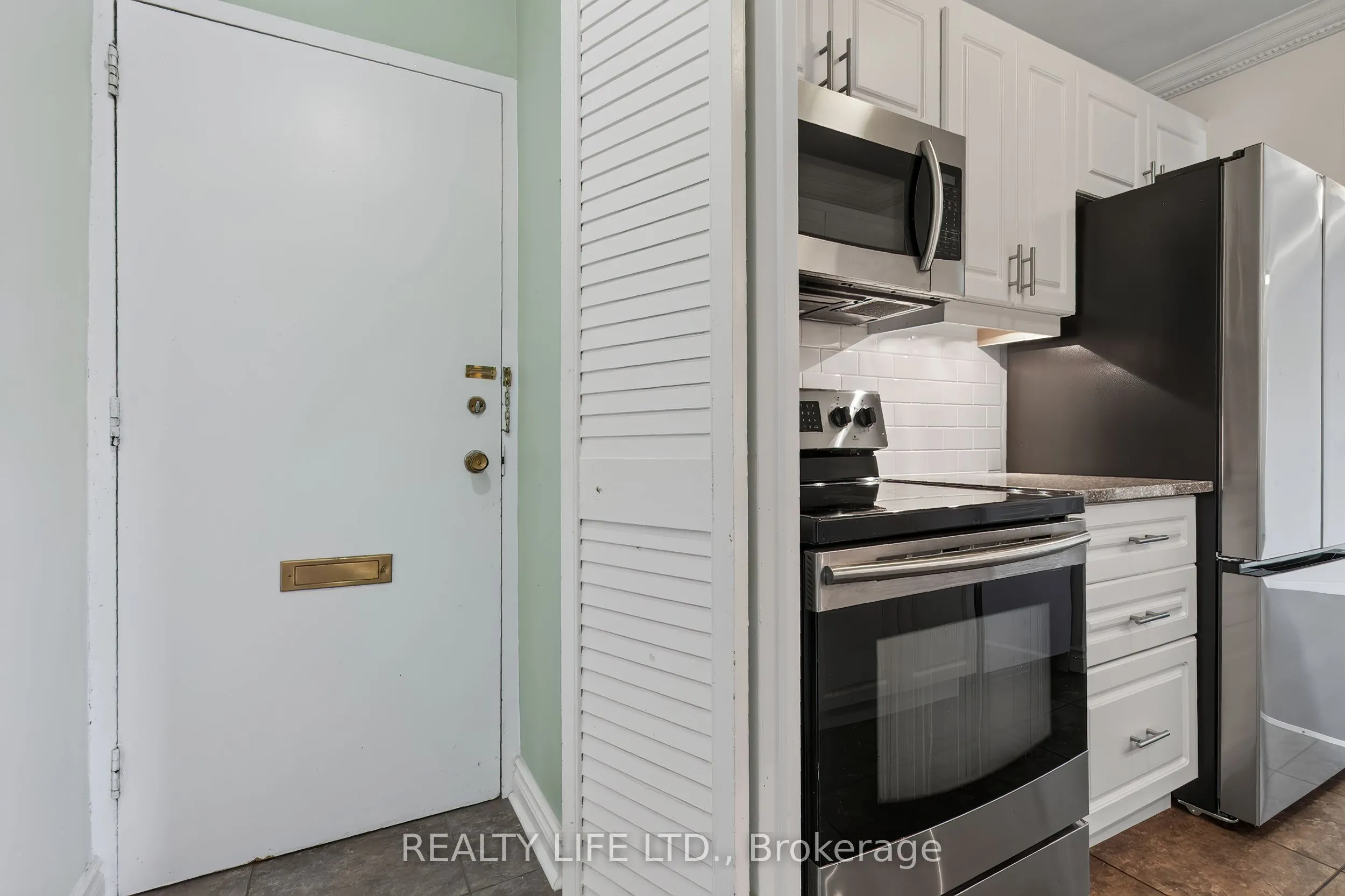 41 Lake Shore Drive #502