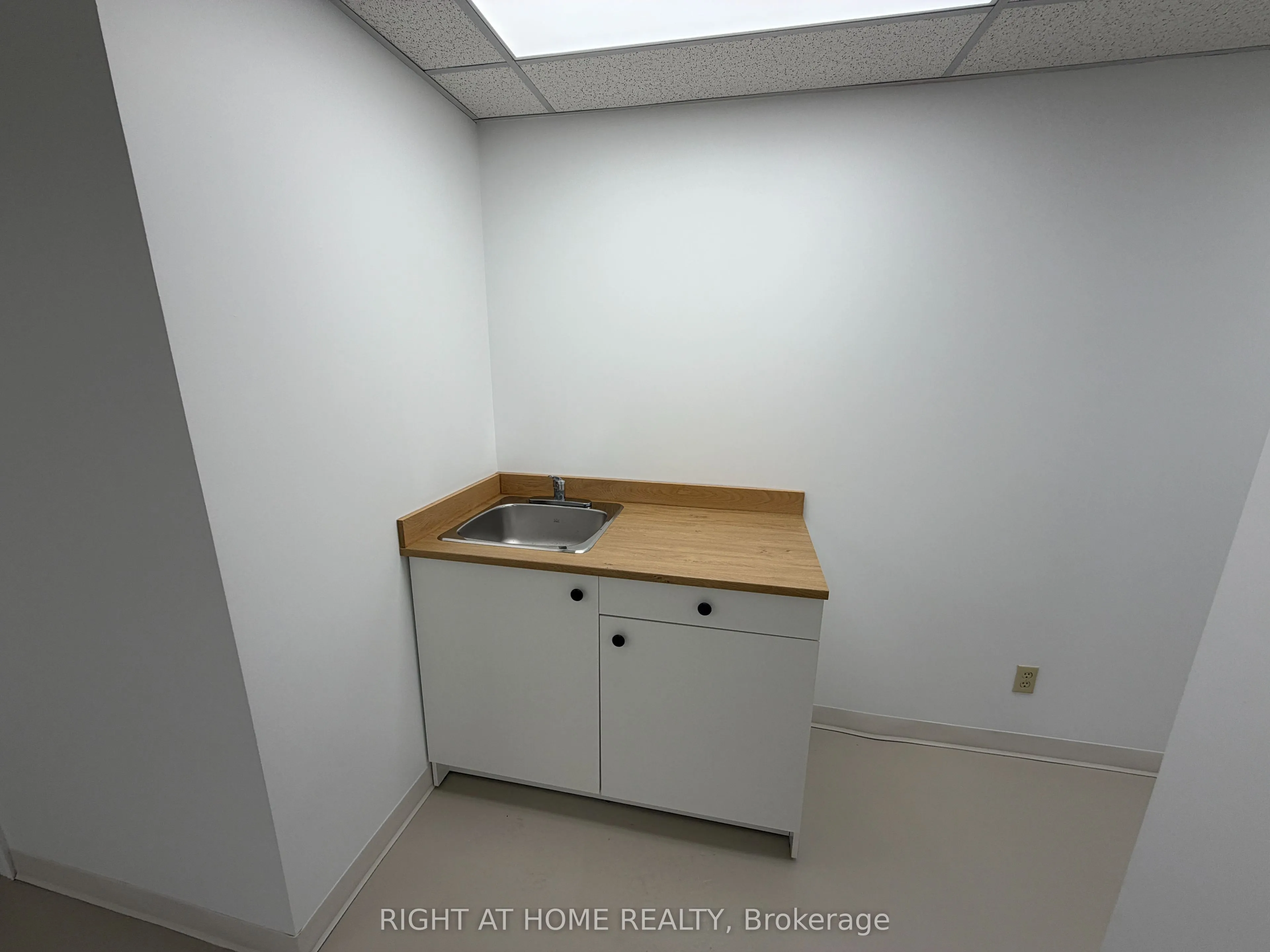116 Guelph Street #5