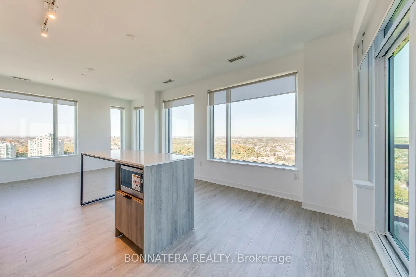 2495 Eglinton Avenue W #1810