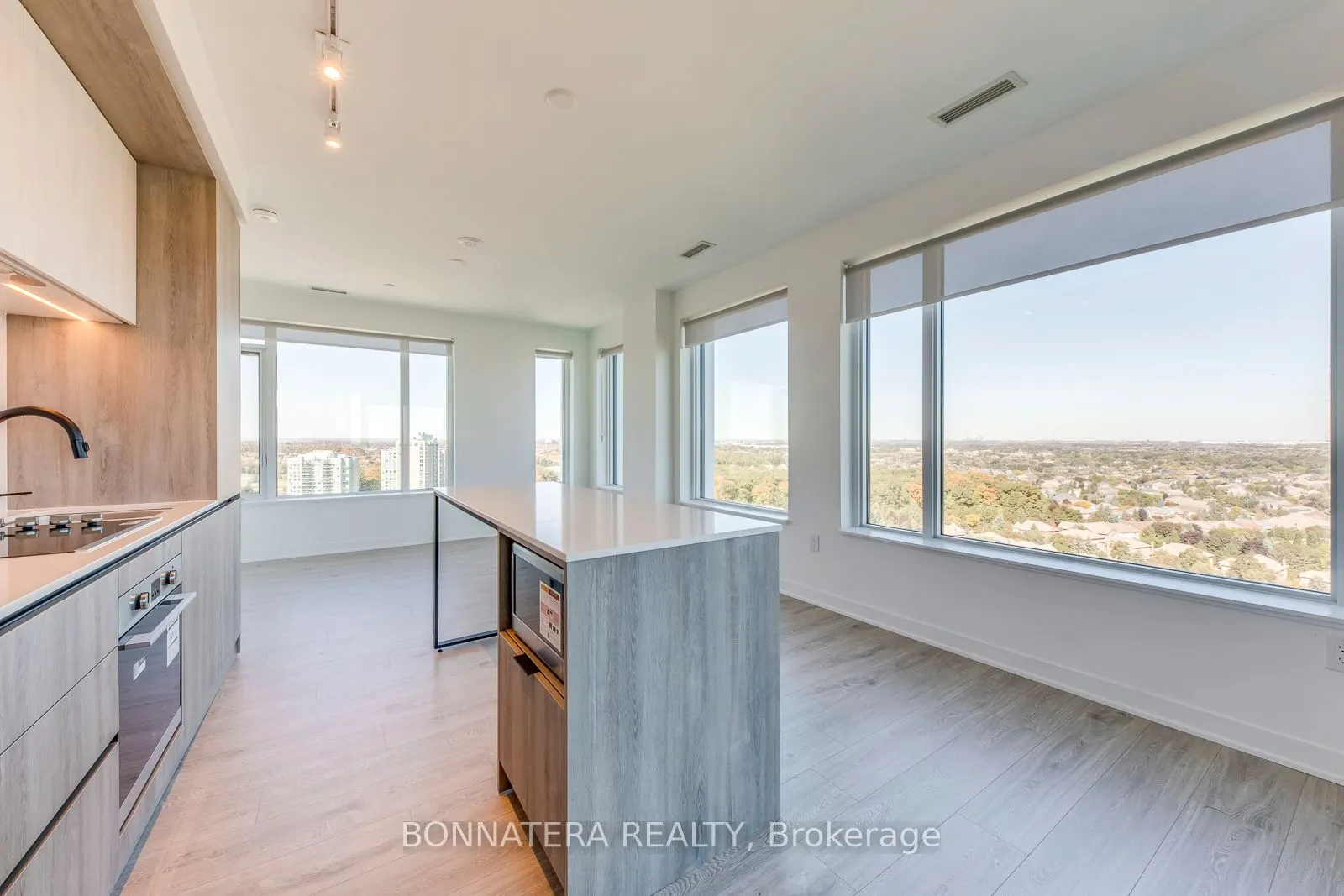2495 Eglinton Avenue W #1810