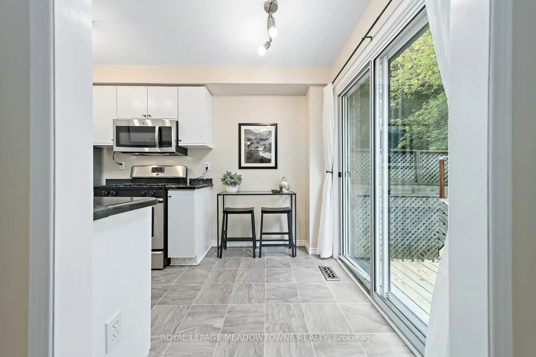 28 Maple Avenue #174