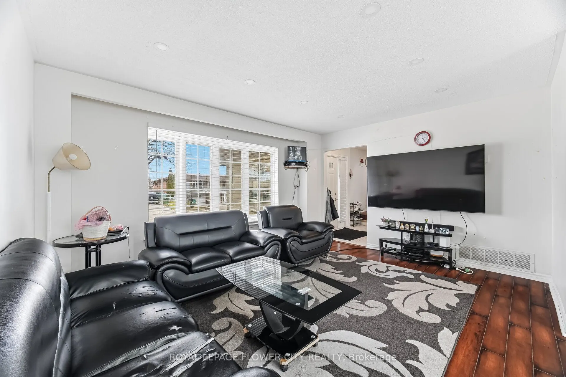 3027 Coral Drive