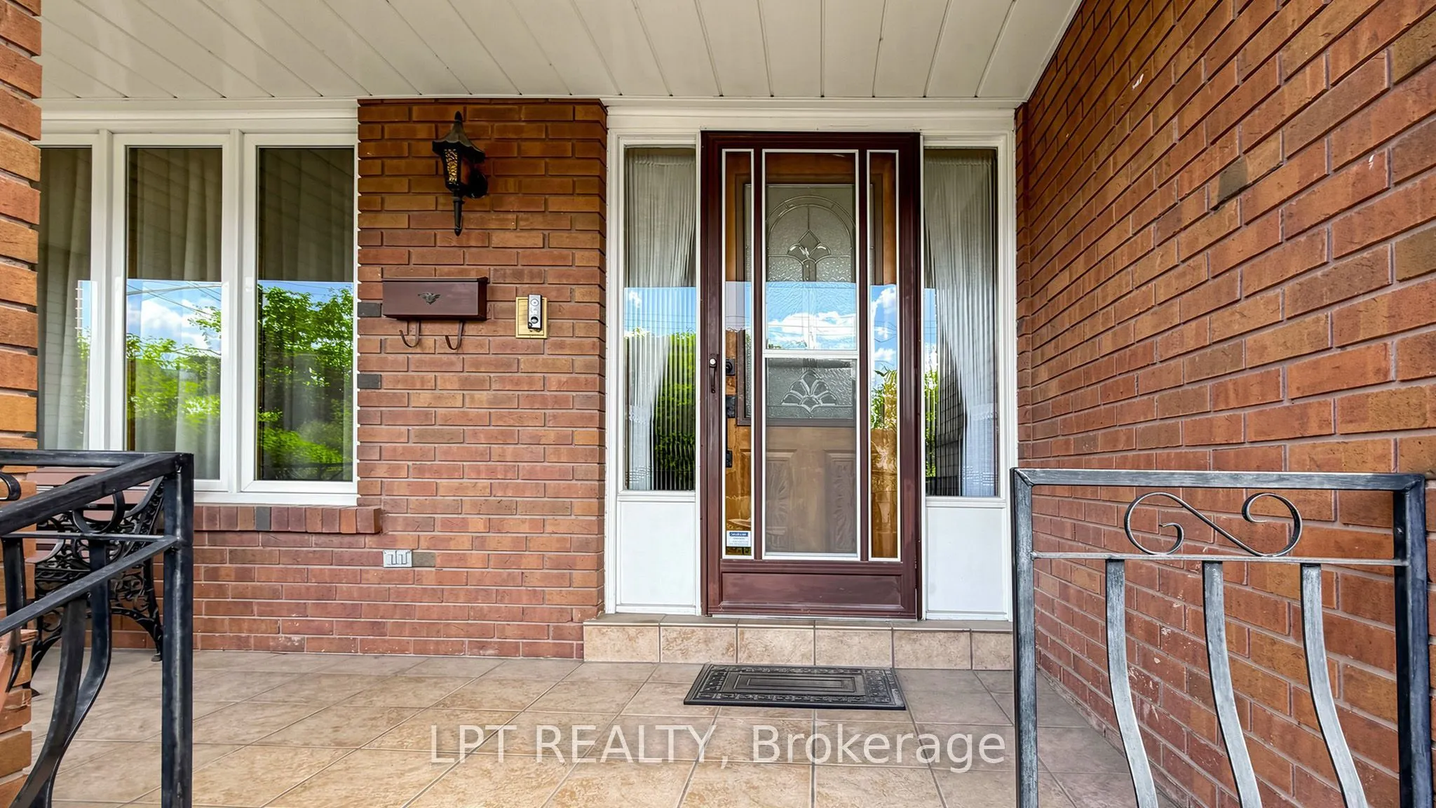 3185 Parkerhill Road
