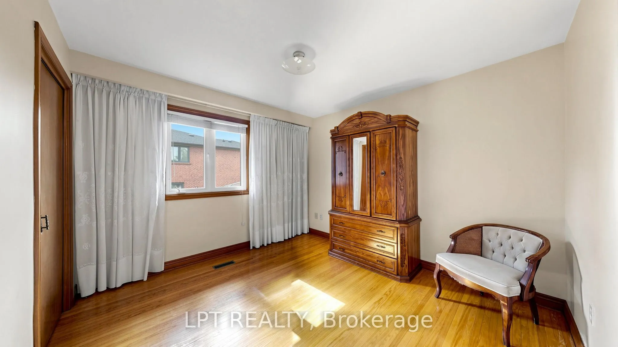 3185 Parkerhill Road