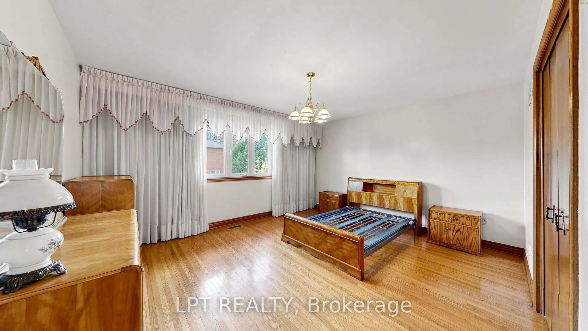 3185 Parkerhill Road