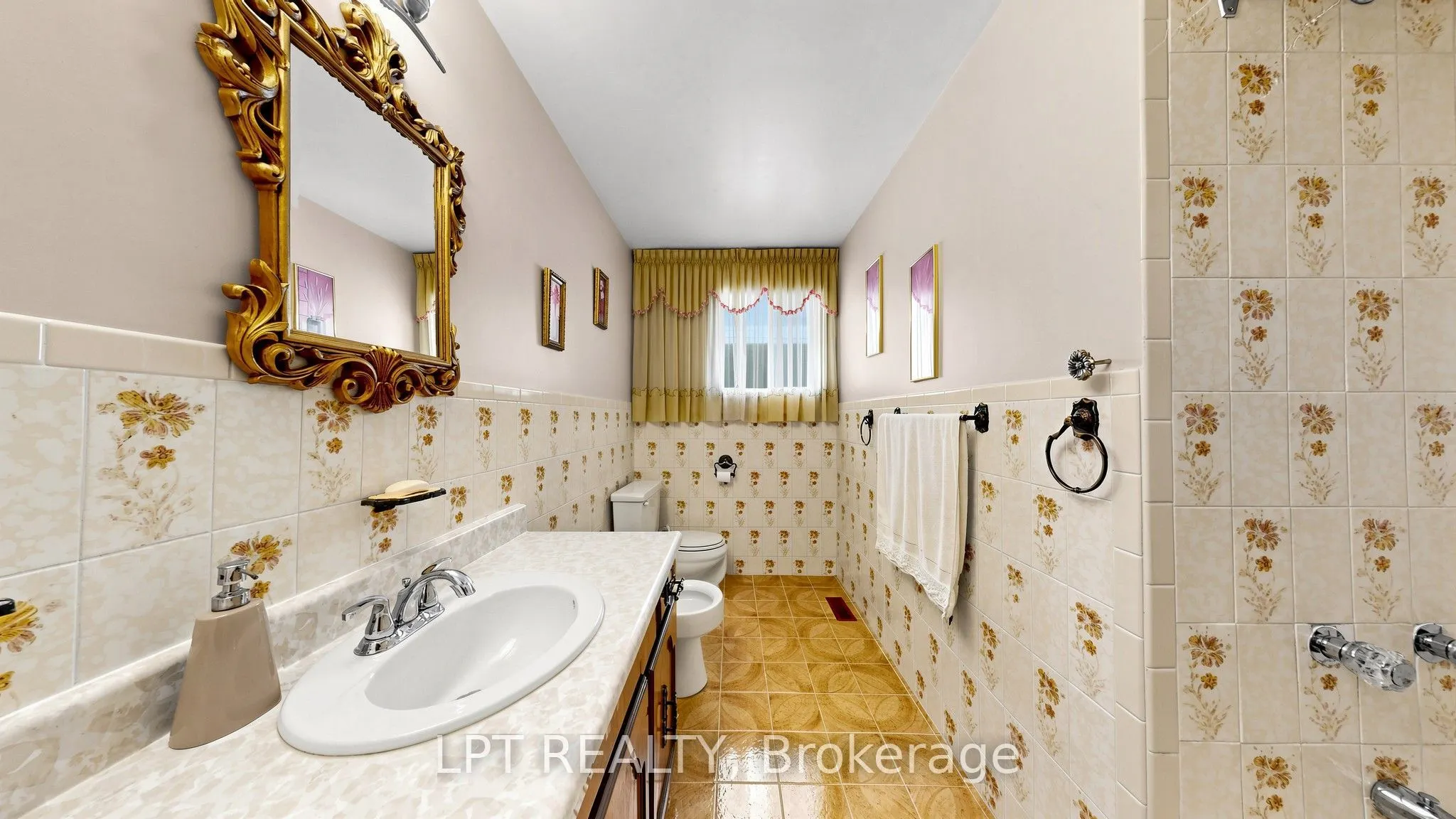 3185 Parkerhill Road
