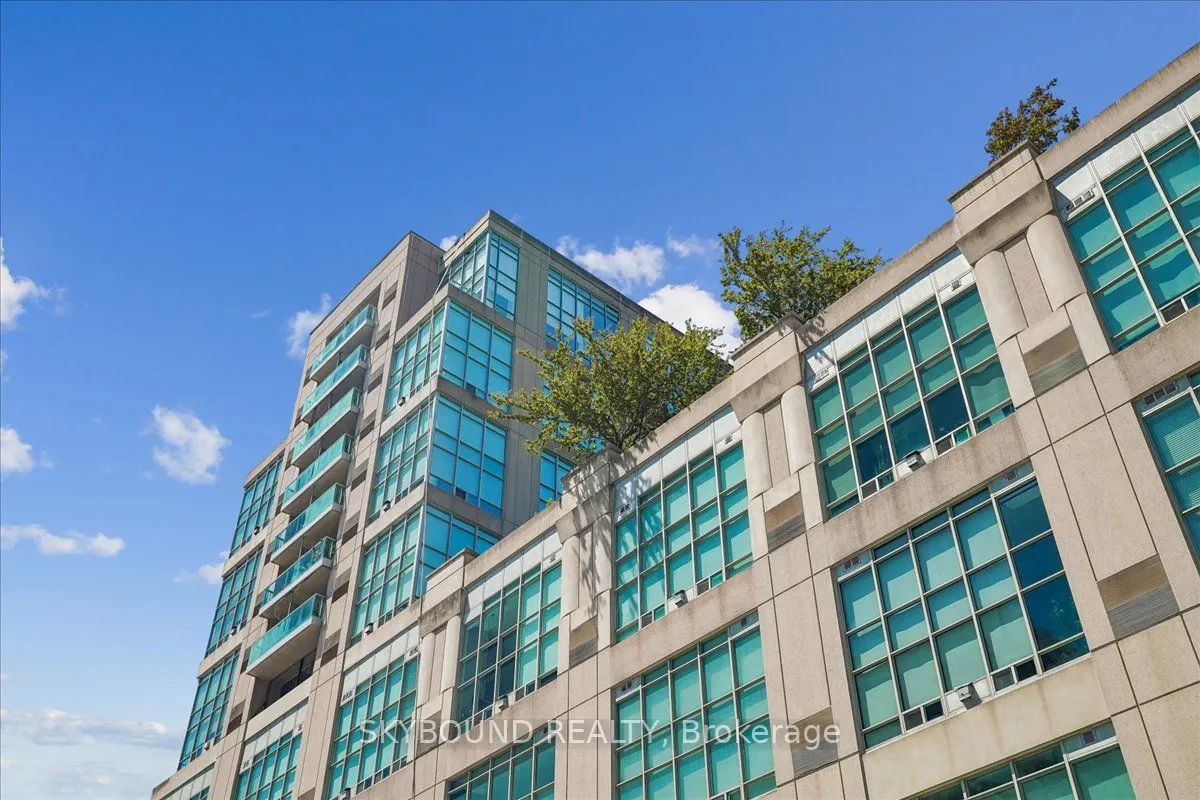 300 Manitoba Street #302