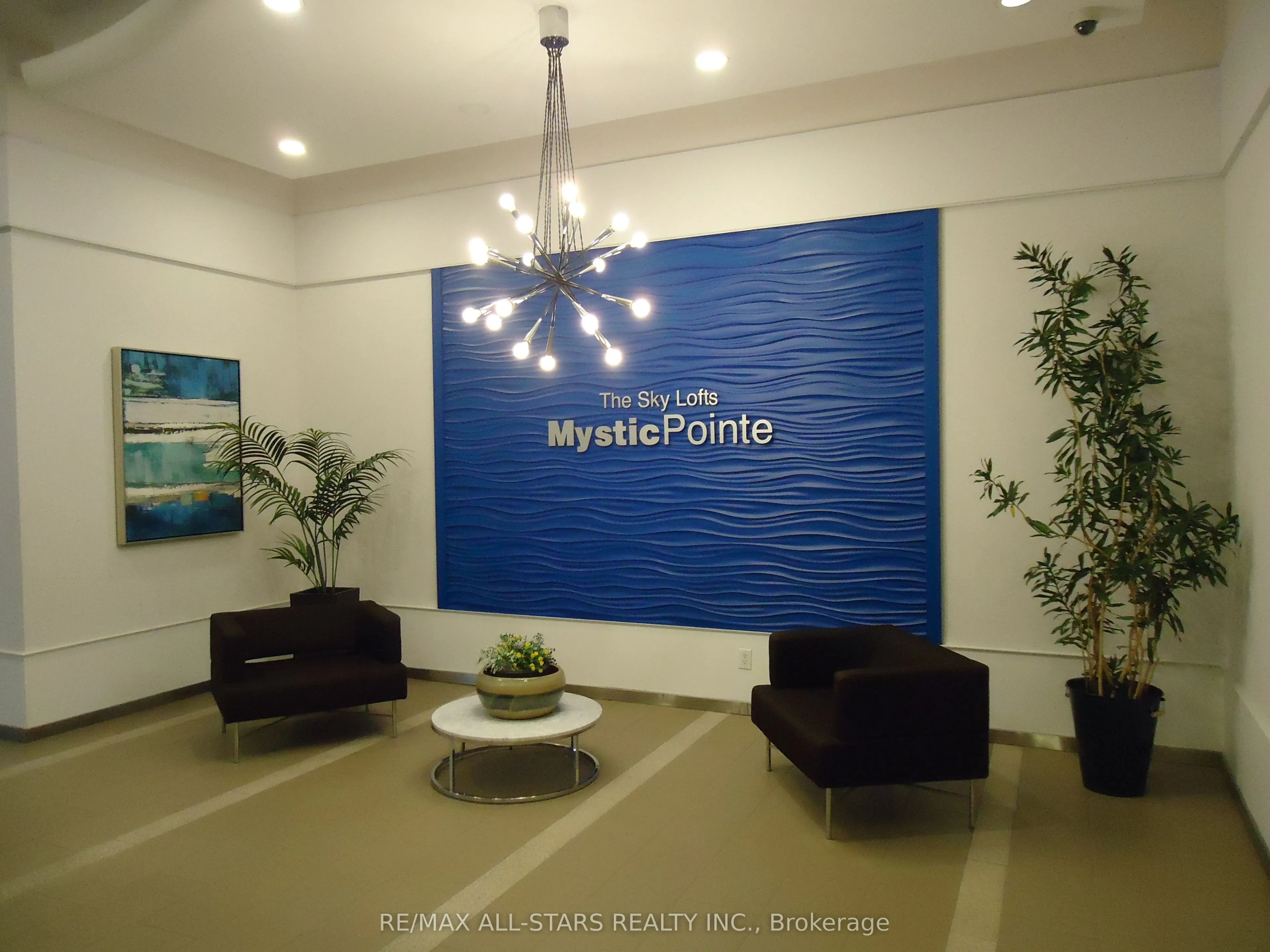 250 Manitoba Street #621