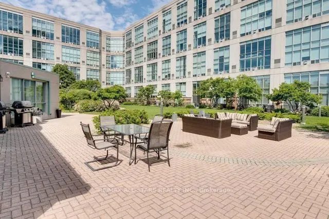 250 Manitoba Street #621