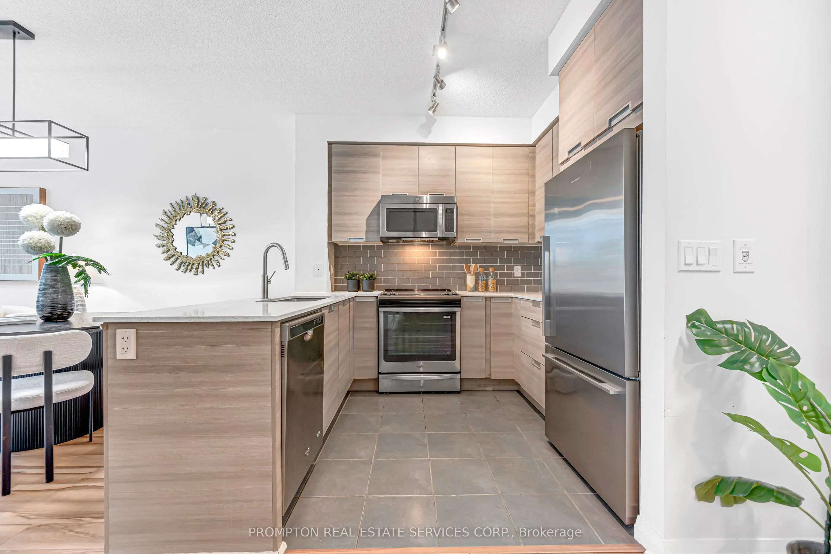 55 Eglinton Avenue W #108