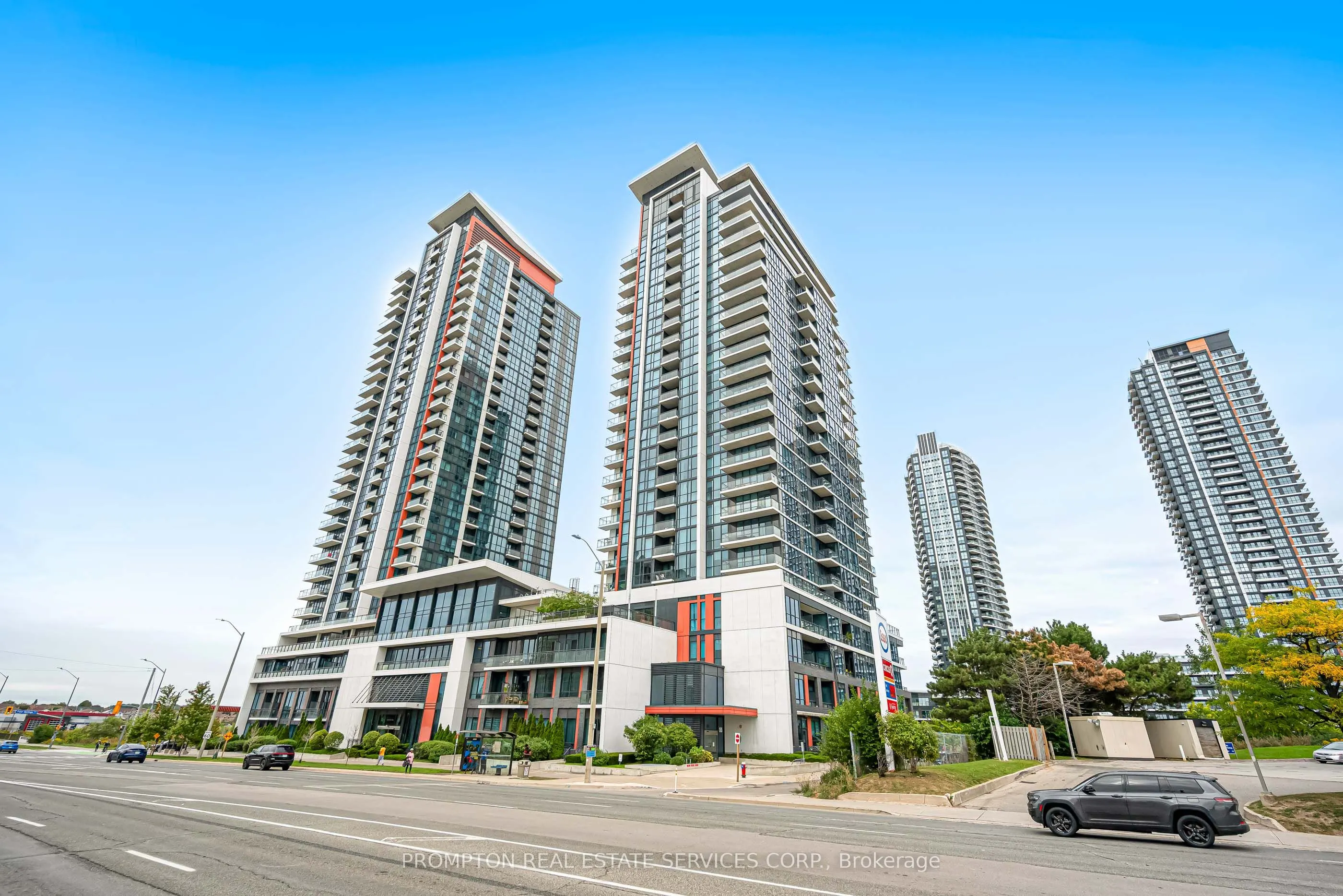 55 Eglinton Avenue W #108