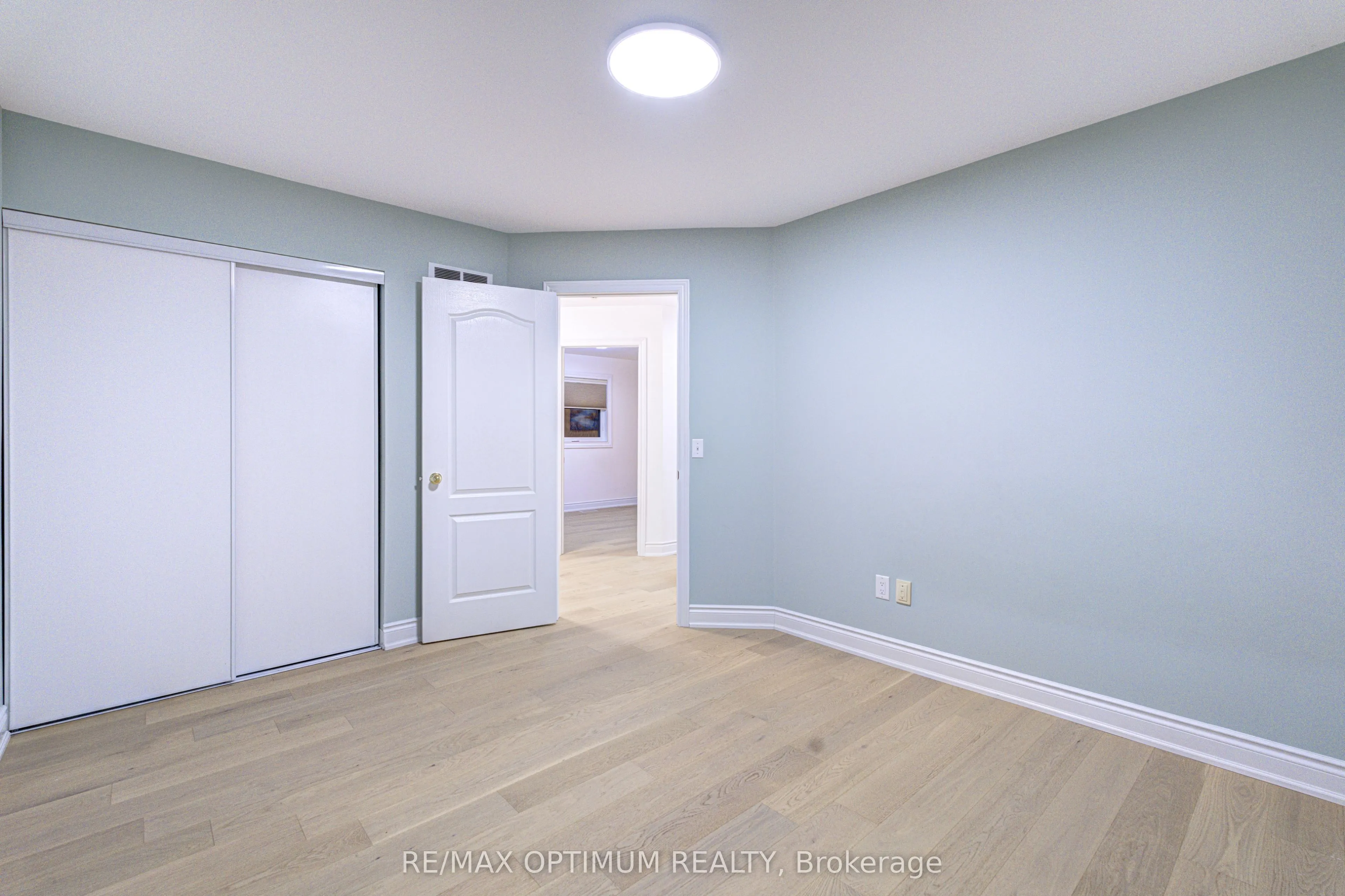 1829 Samuelson Circle