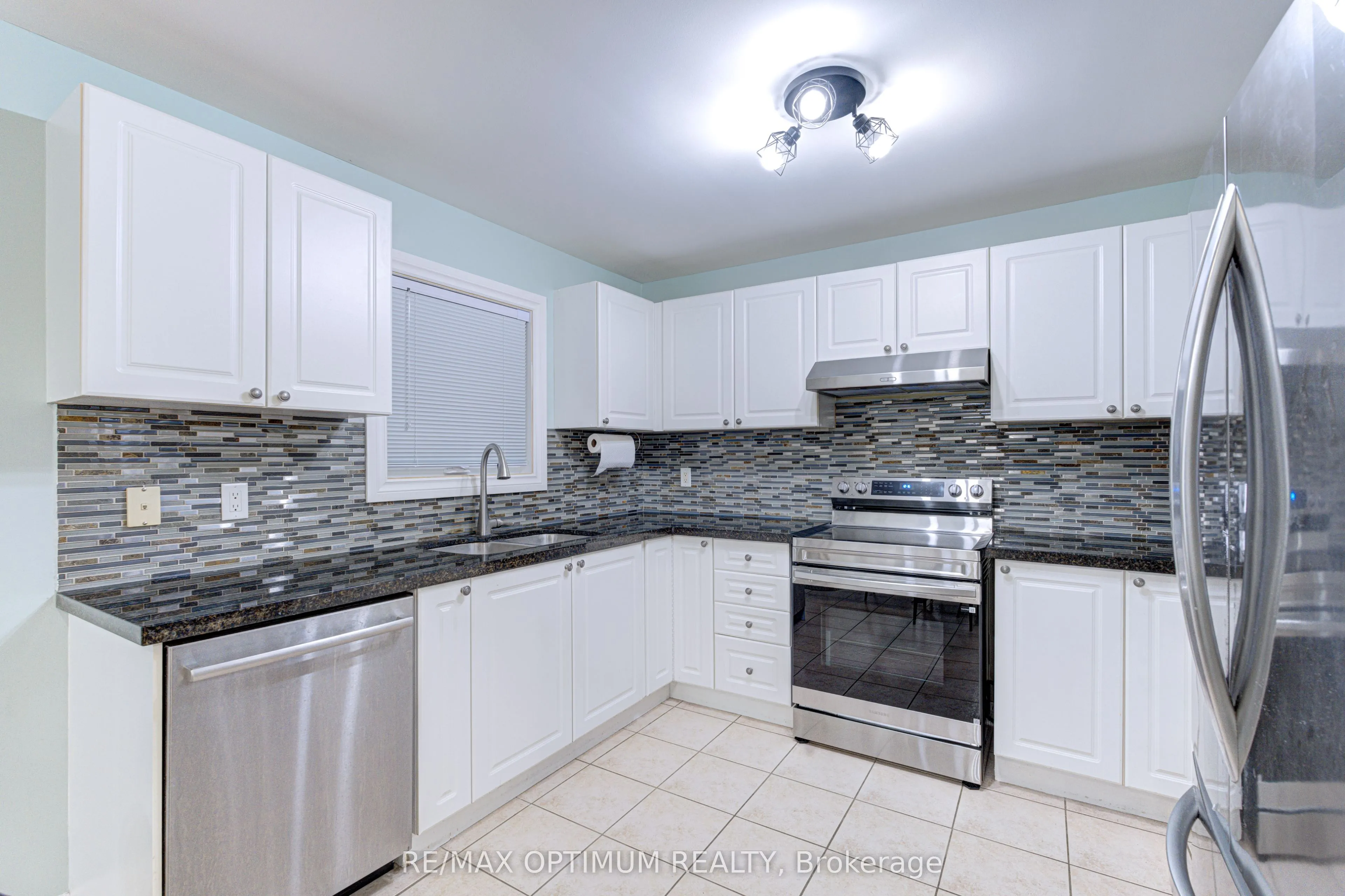 1829 Samuelson Circle