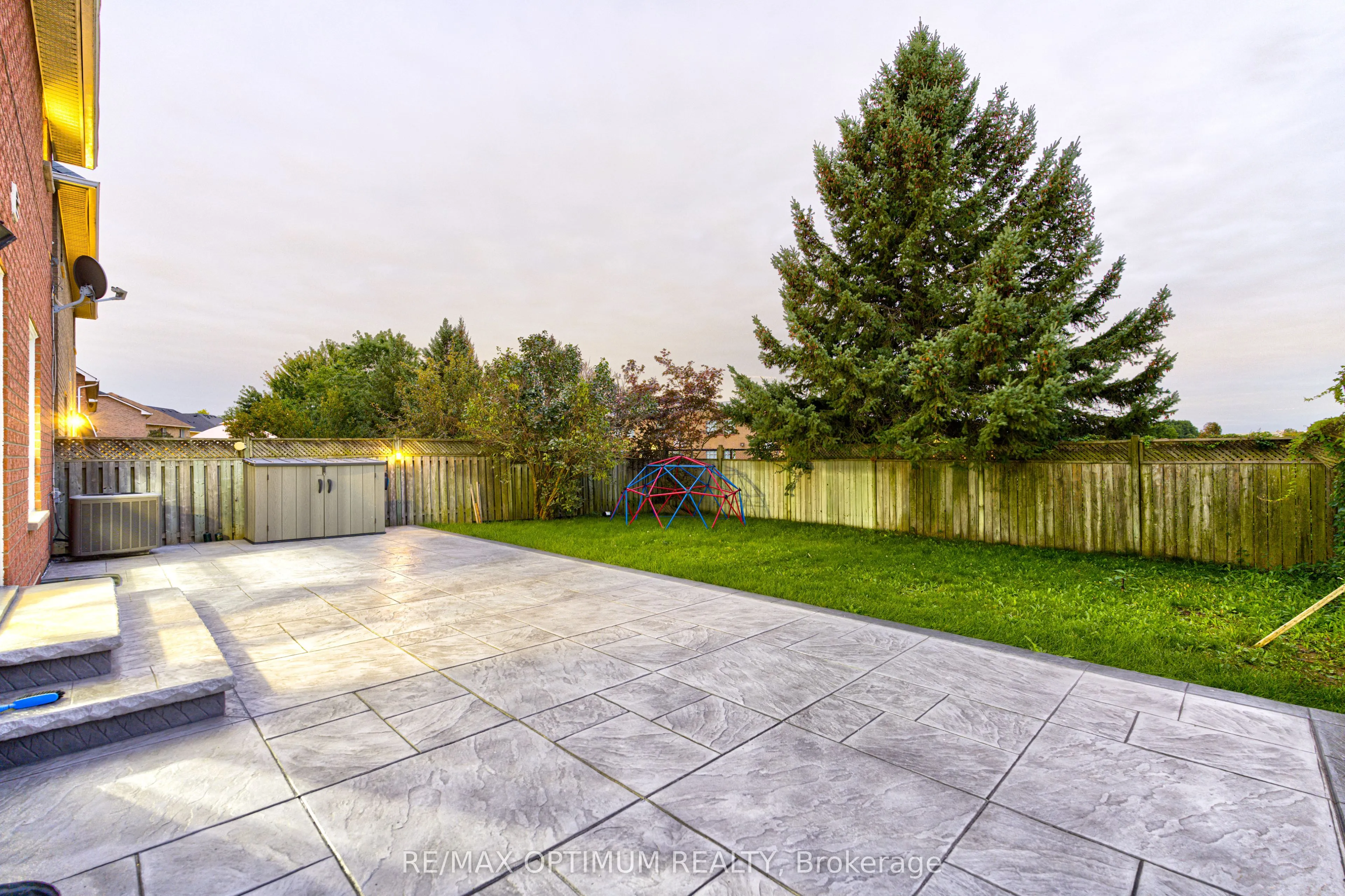 1829 Samuelson Circle