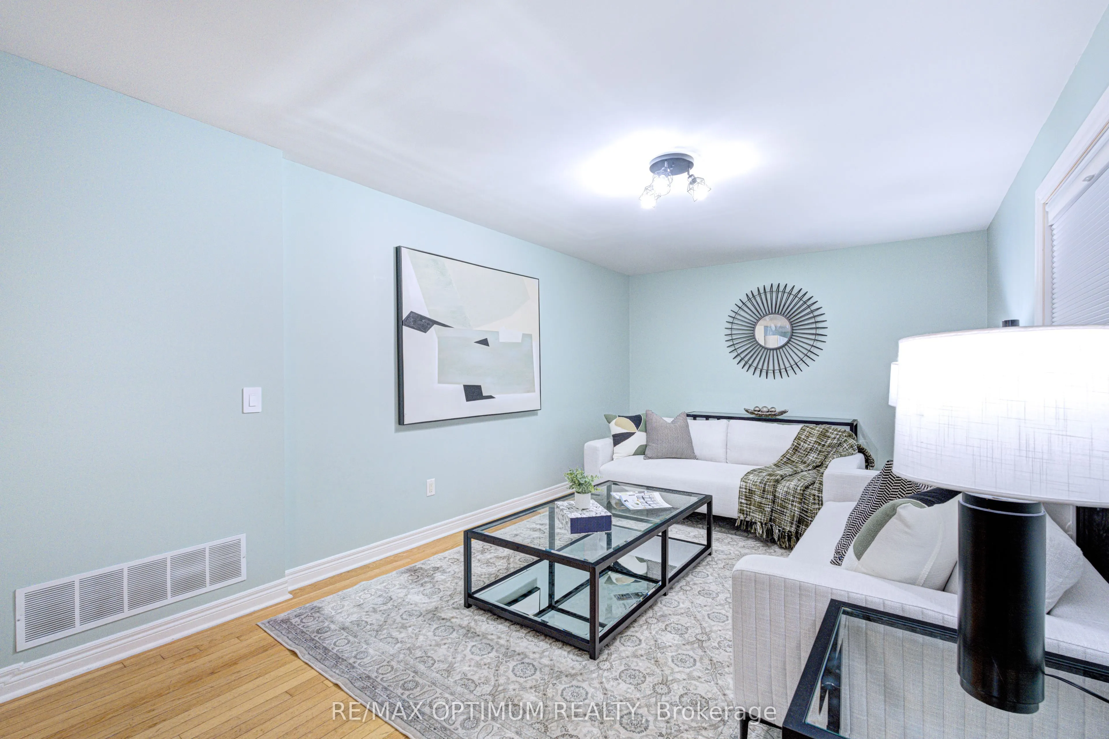 1829 Samuelson Circle