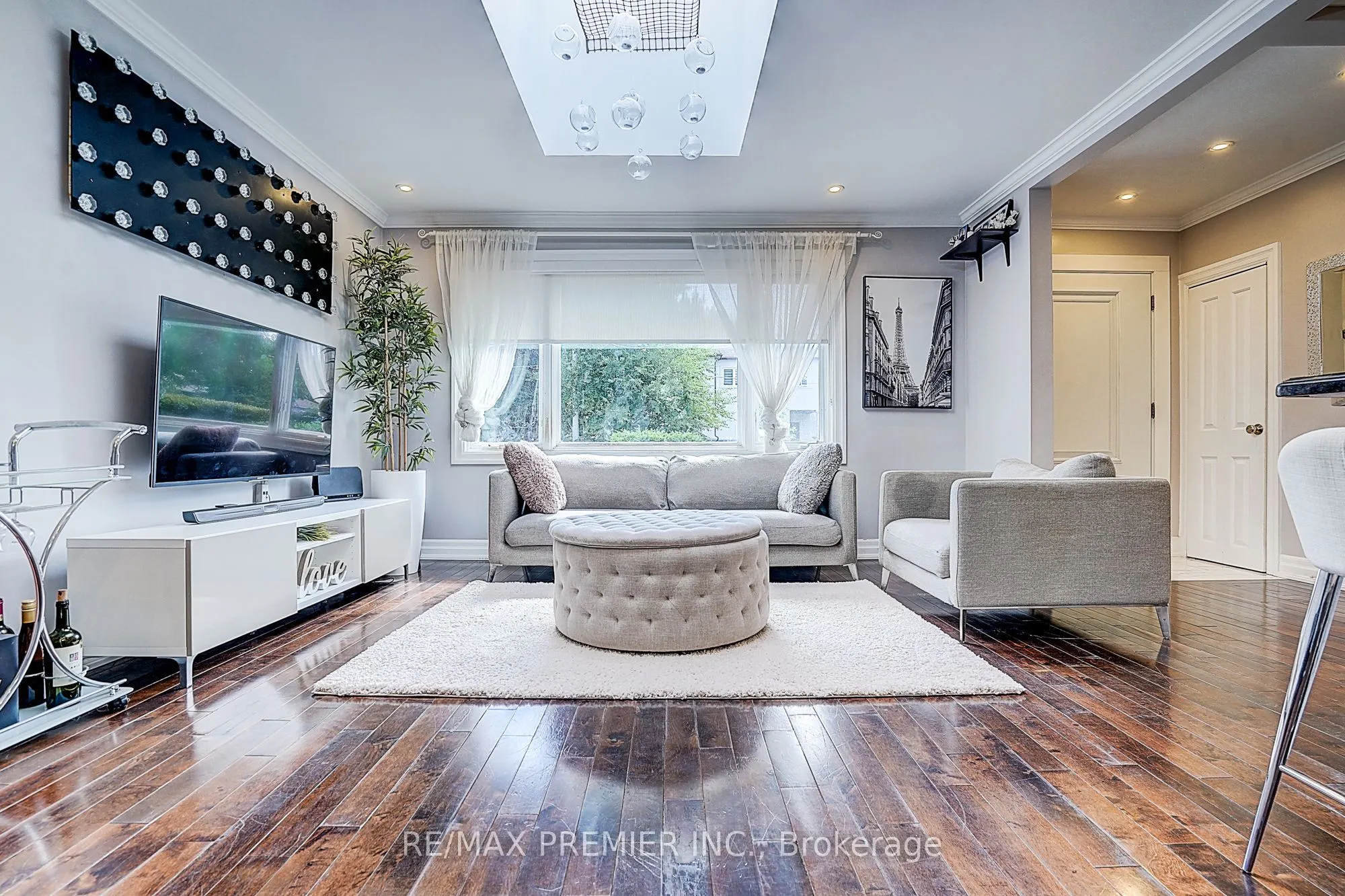 445 Selsey Drive