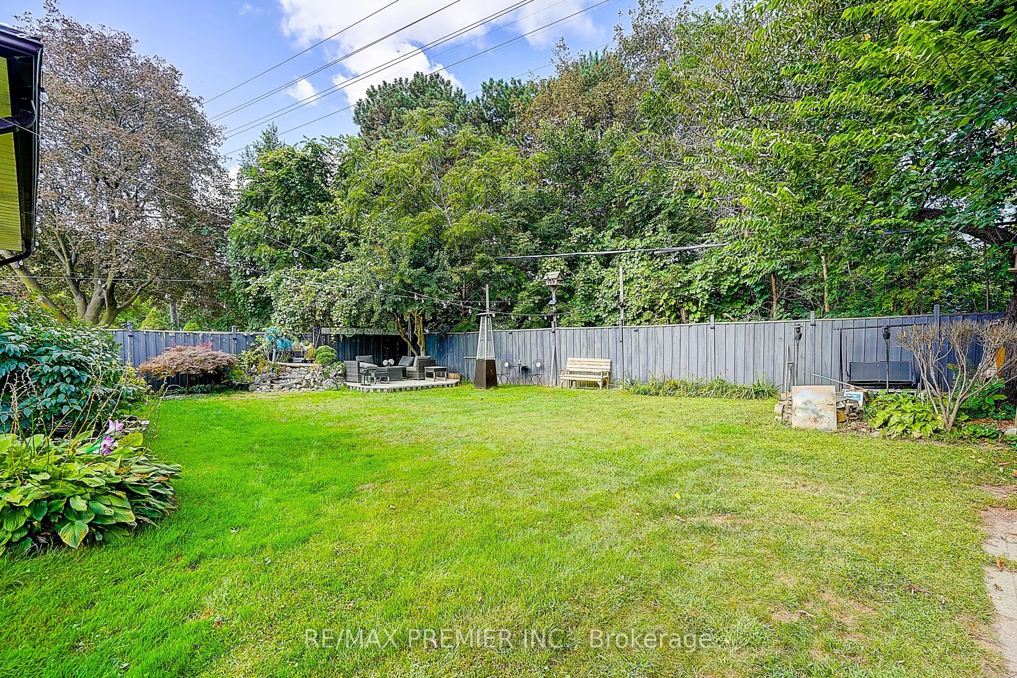 445 Selsey Drive
