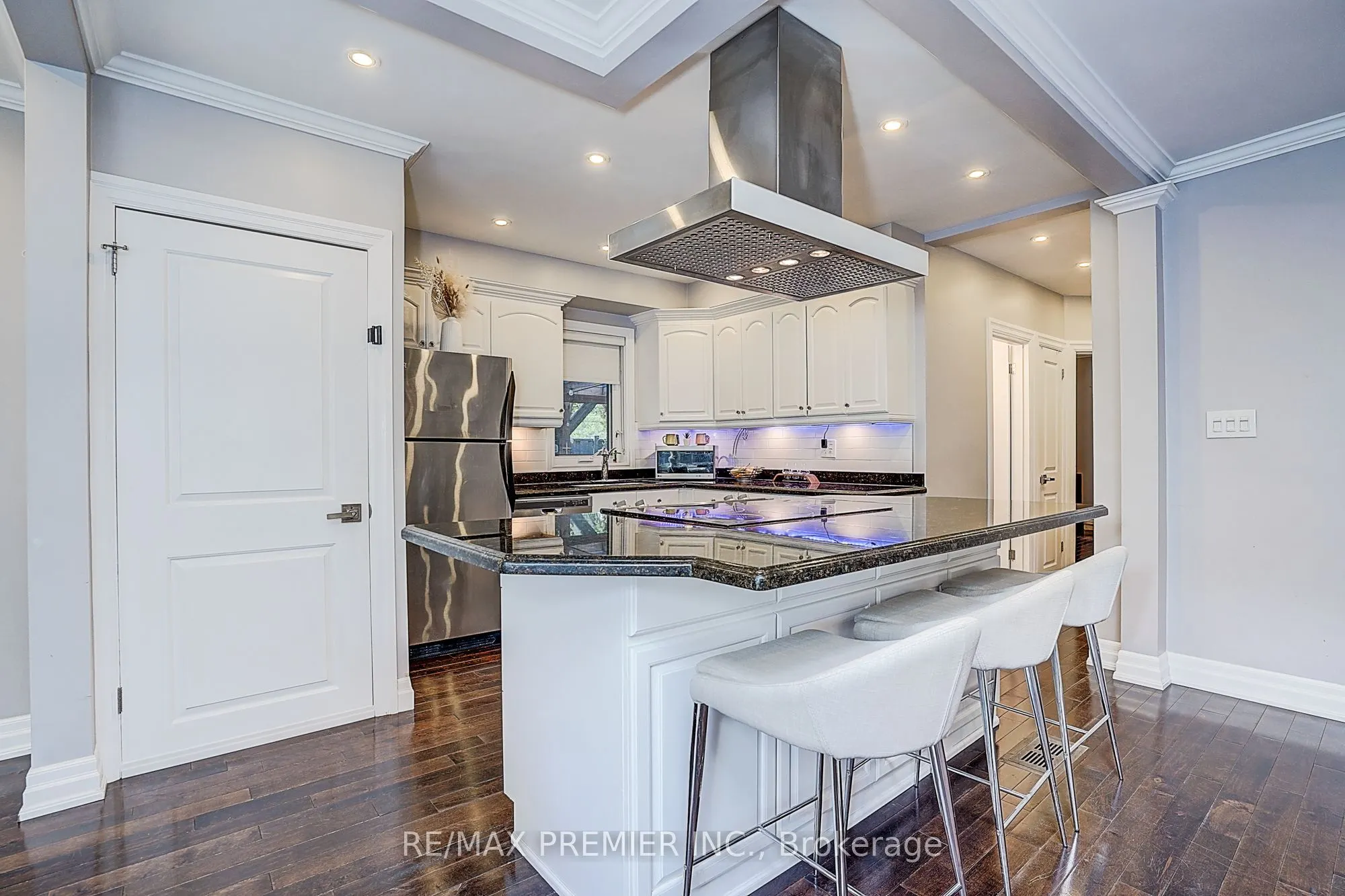 445 Selsey Drive