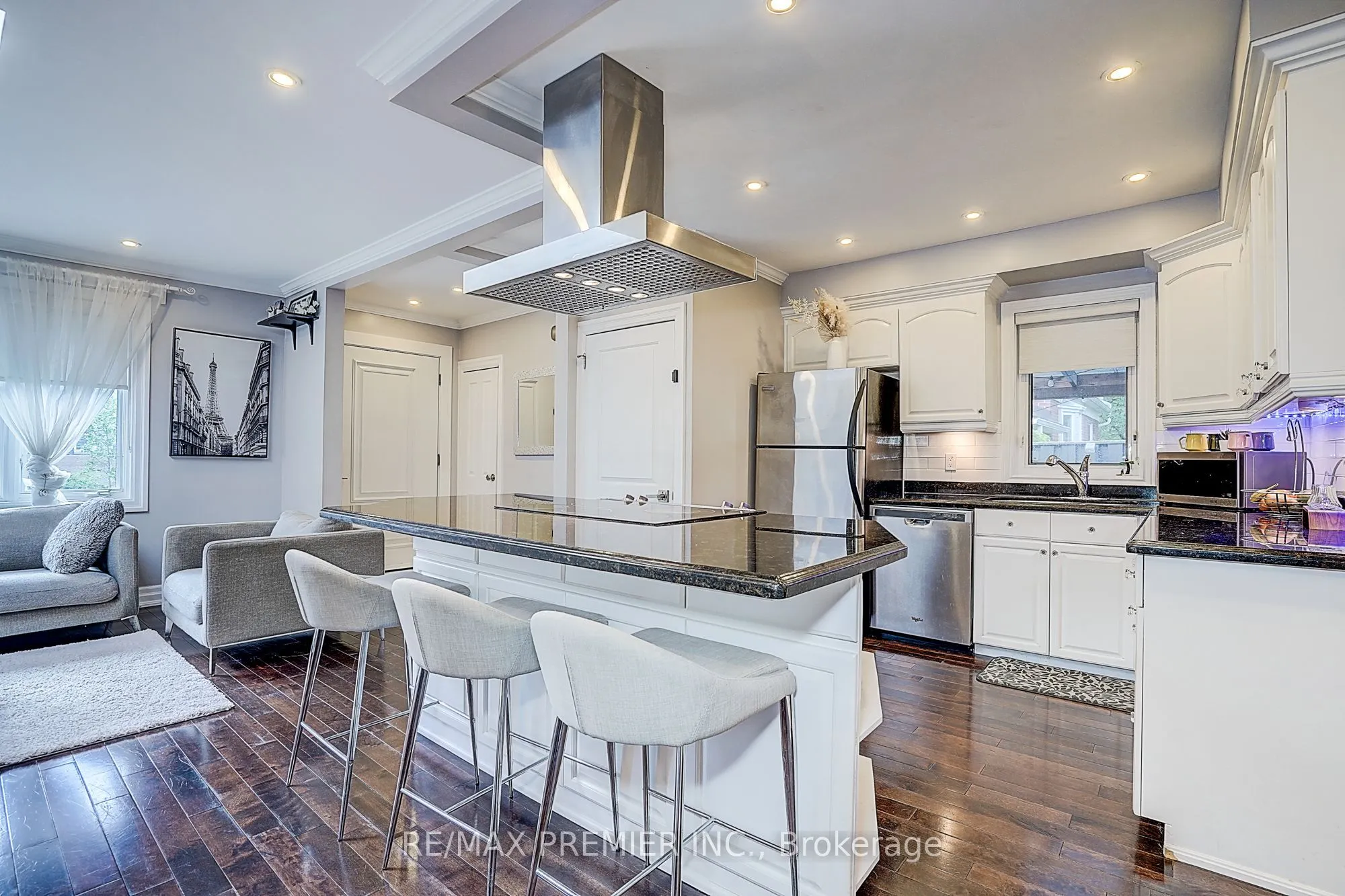 445 Selsey Drive