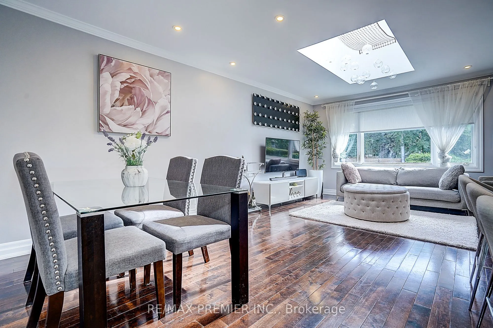 445 Selsey Drive