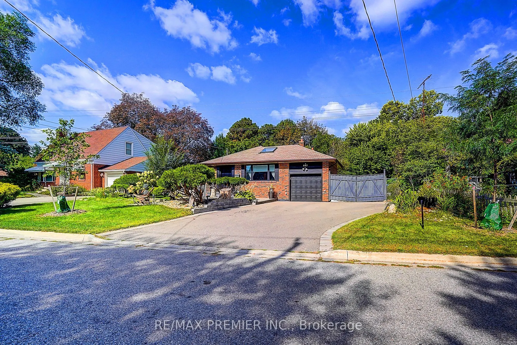 445 Selsey Drive