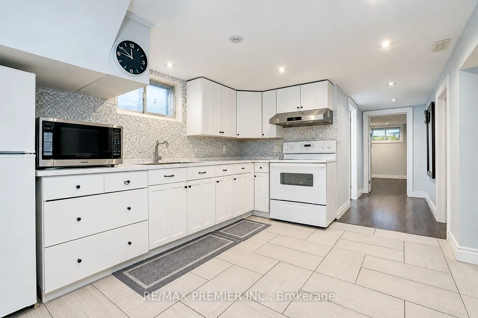 445 Selsey Drive