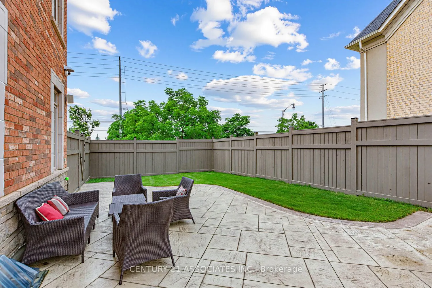 29 Black Diamond Crescent
