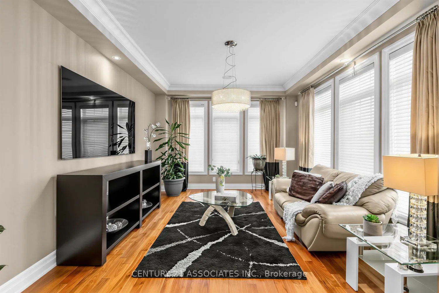 29 Black Diamond Crescent