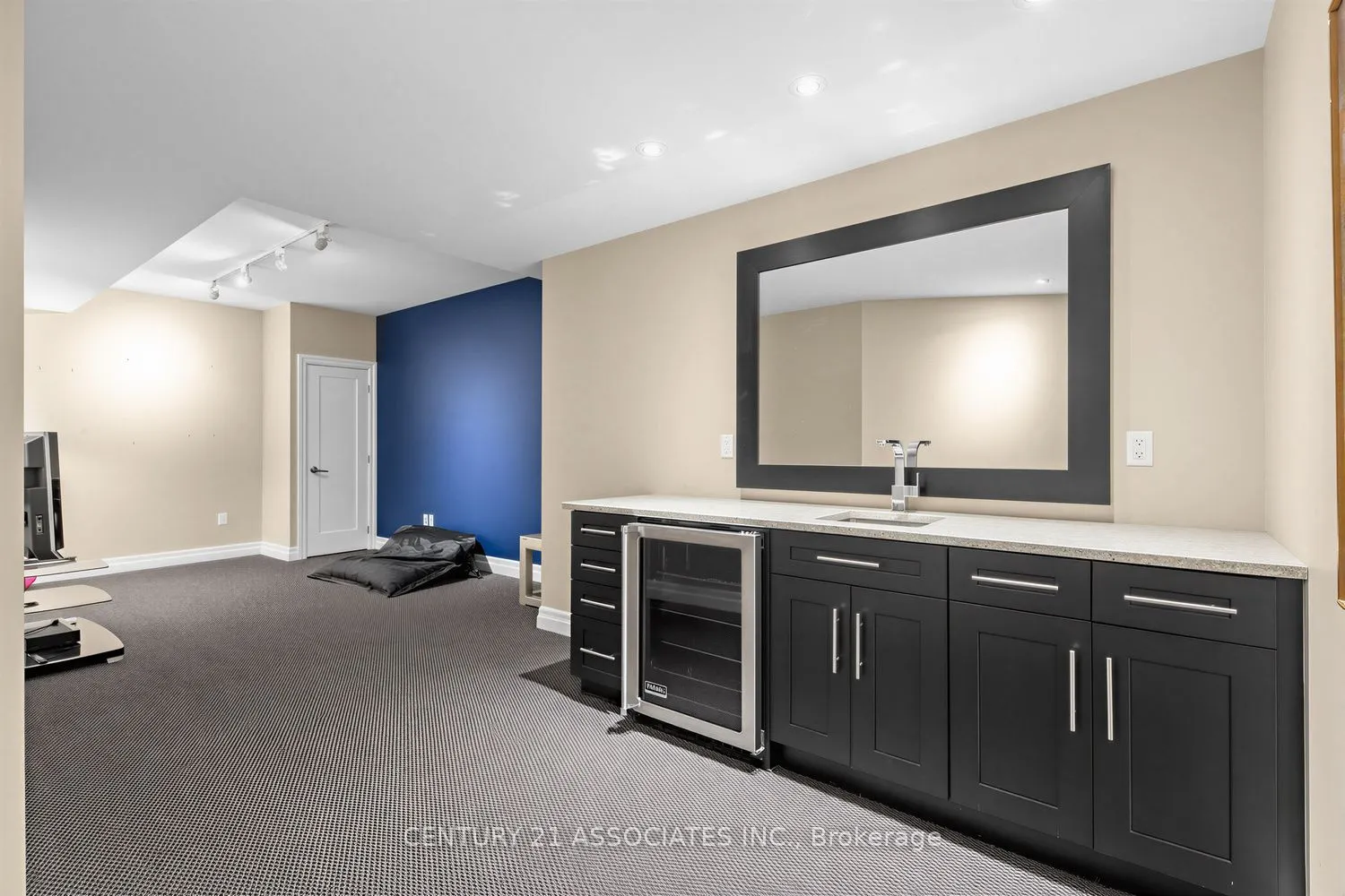 29 Black Diamond Crescent
