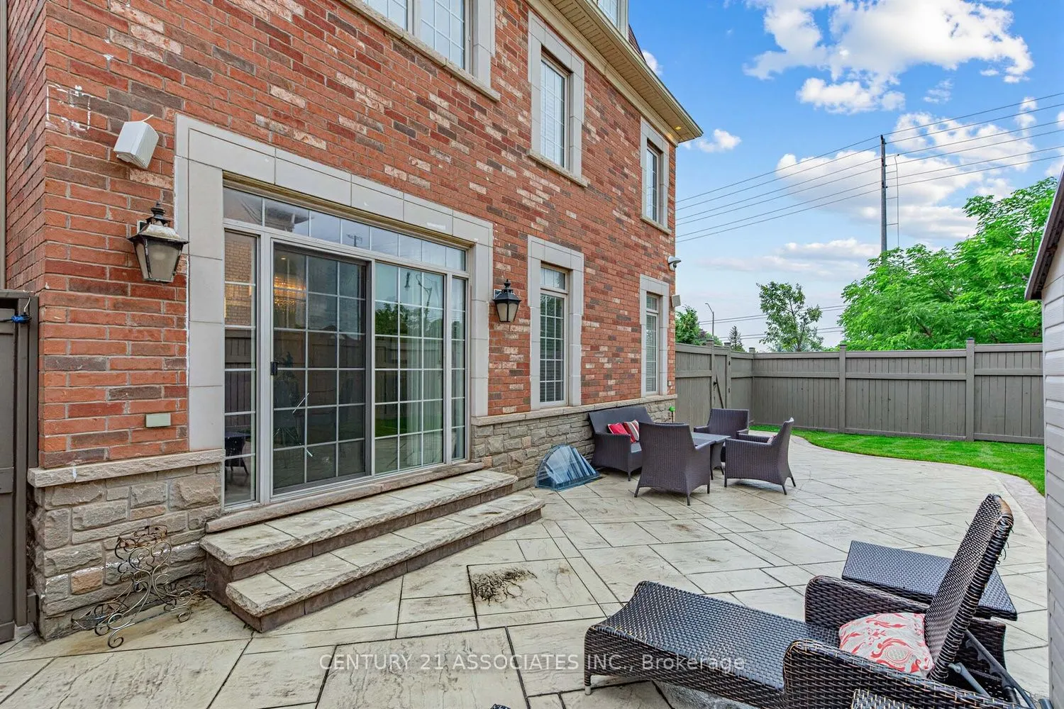 29 Black Diamond Crescent
