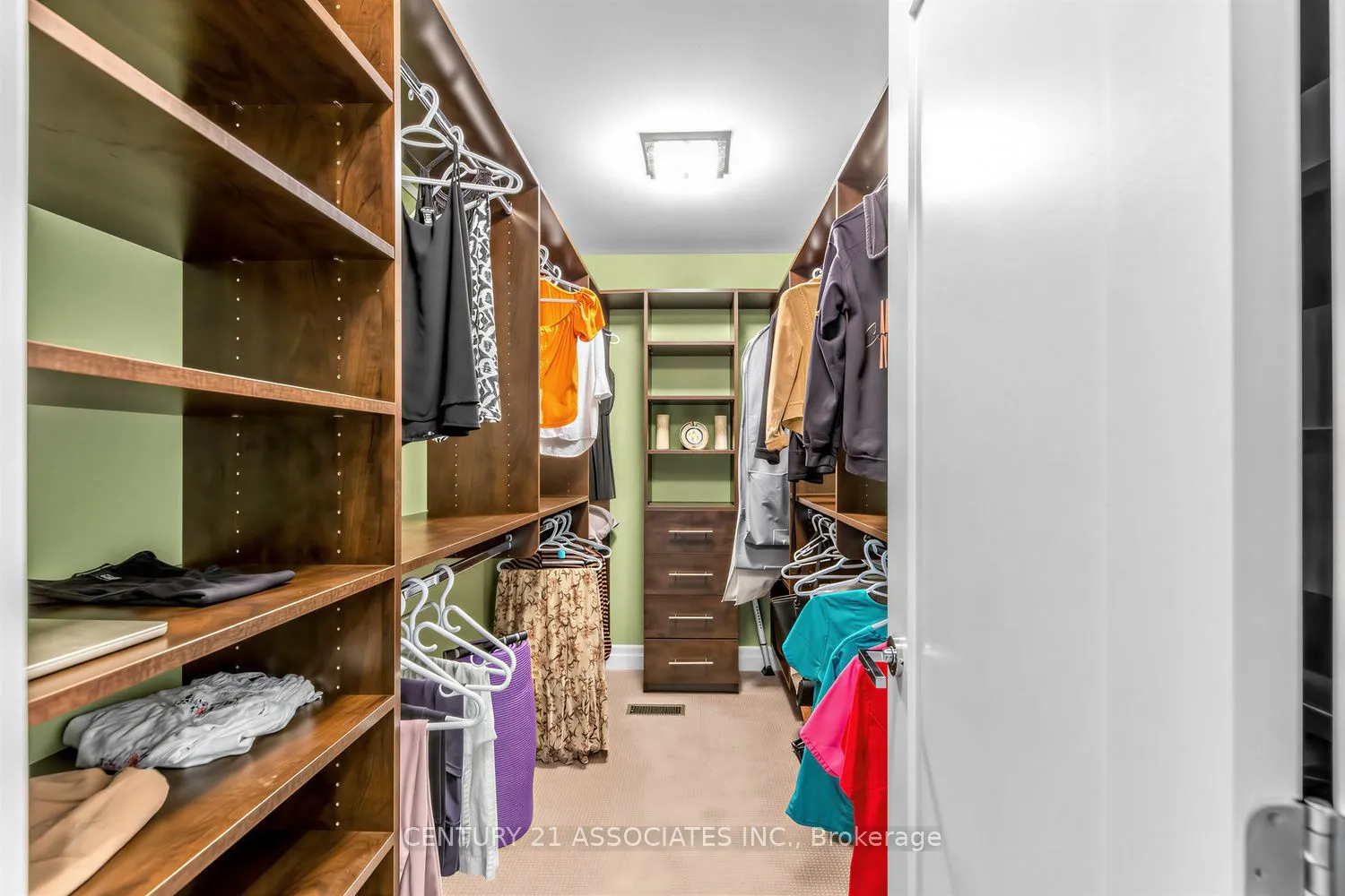 29 Black Diamond Crescent